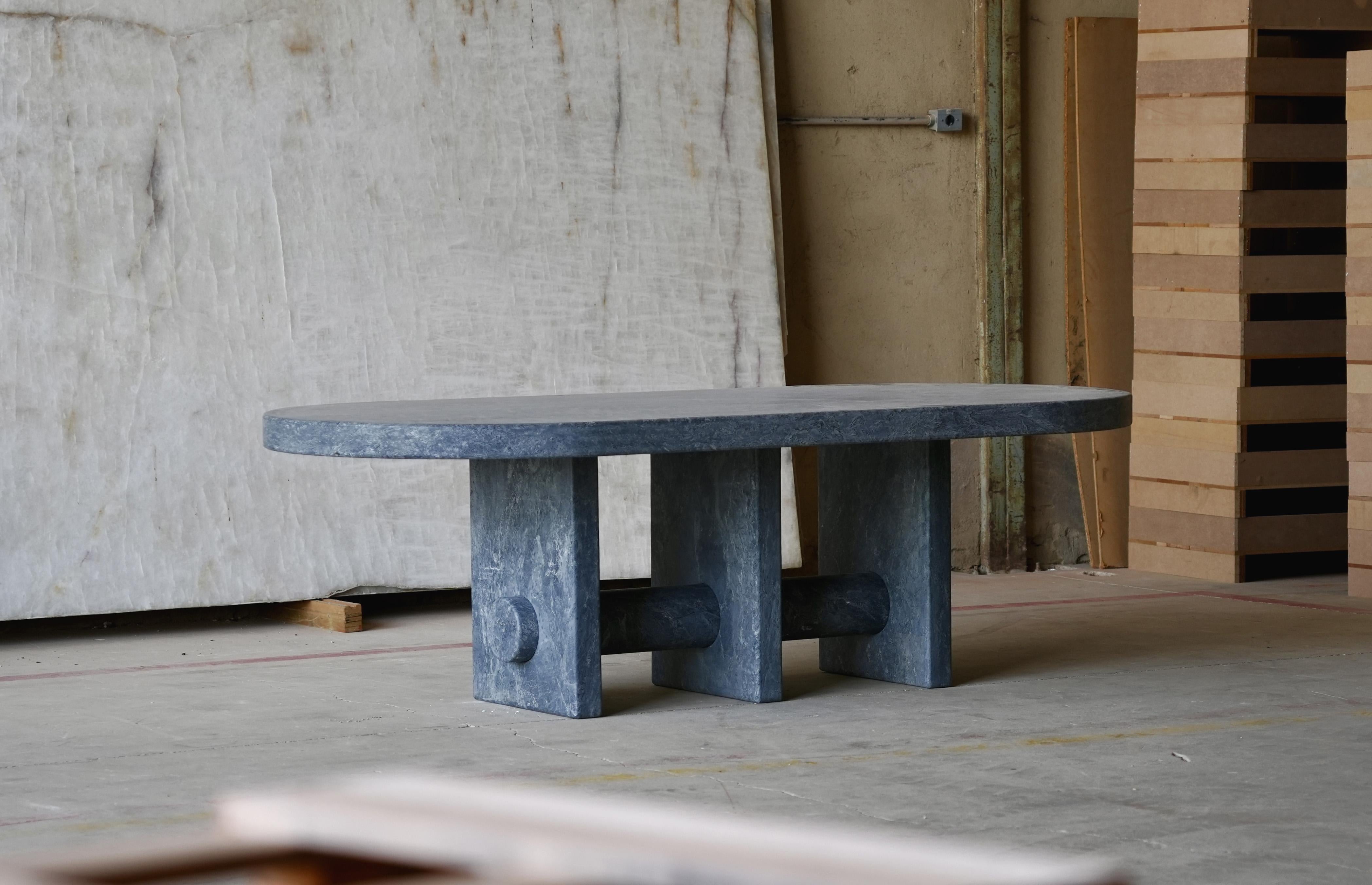 XXIe siècle et contemporain Table de salle à manger Relevo en pierre ollaire, Giorgio Bonaguro en vente