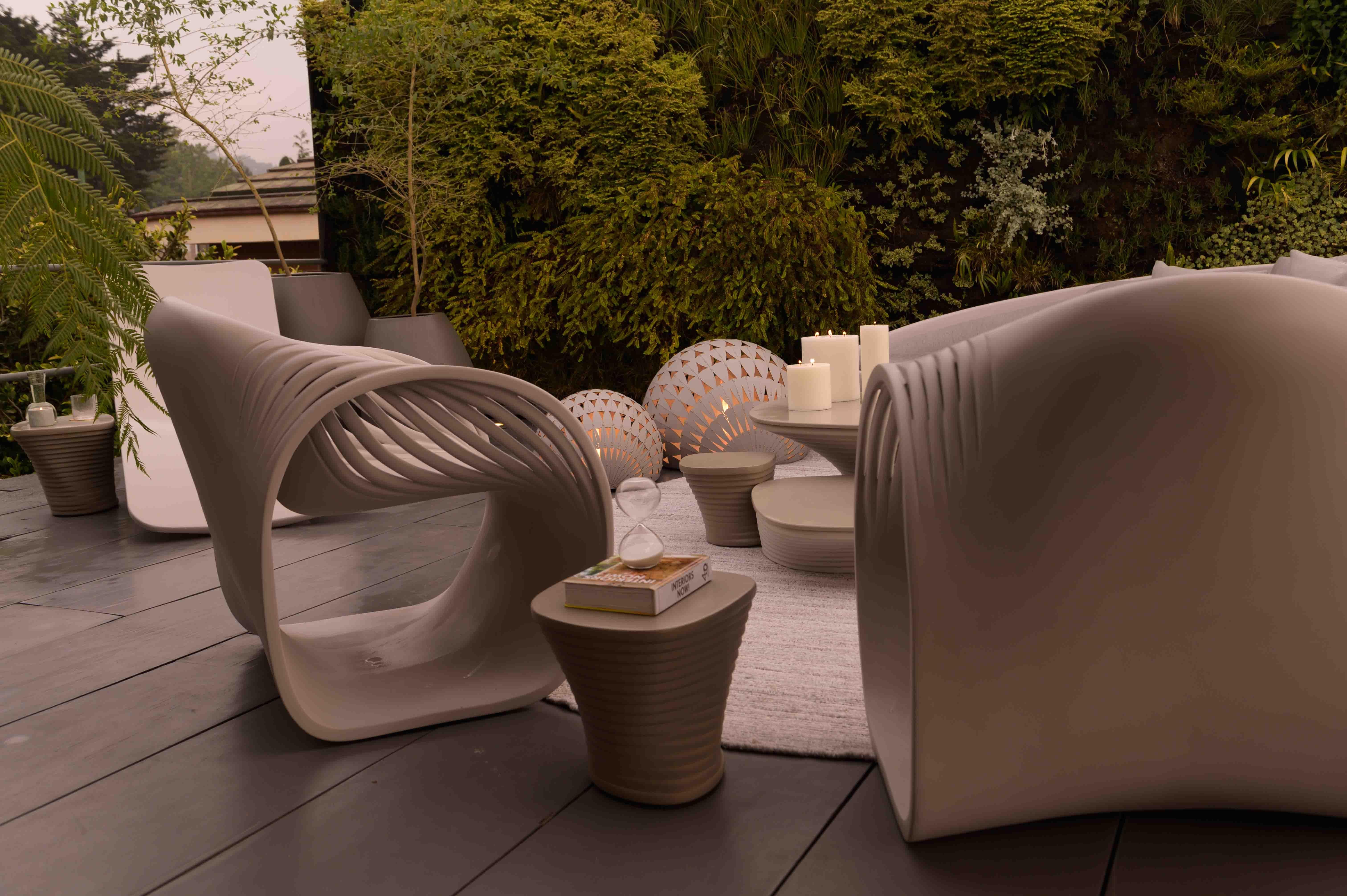 Cast Soave Fiber By Piegatto, a Sculptural Outdoor Chair For Sale