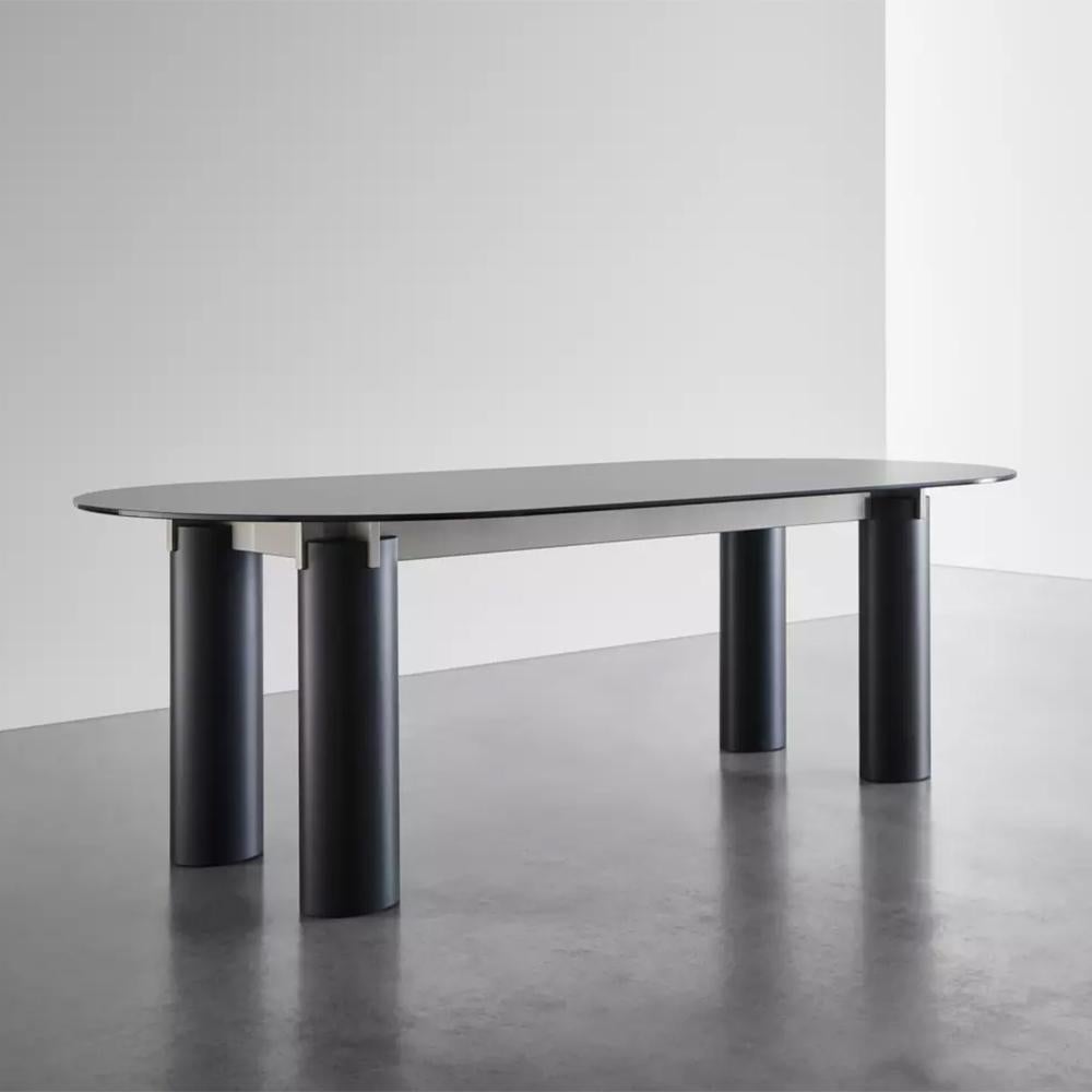 Sober Oval Dining Table For Sale 2
