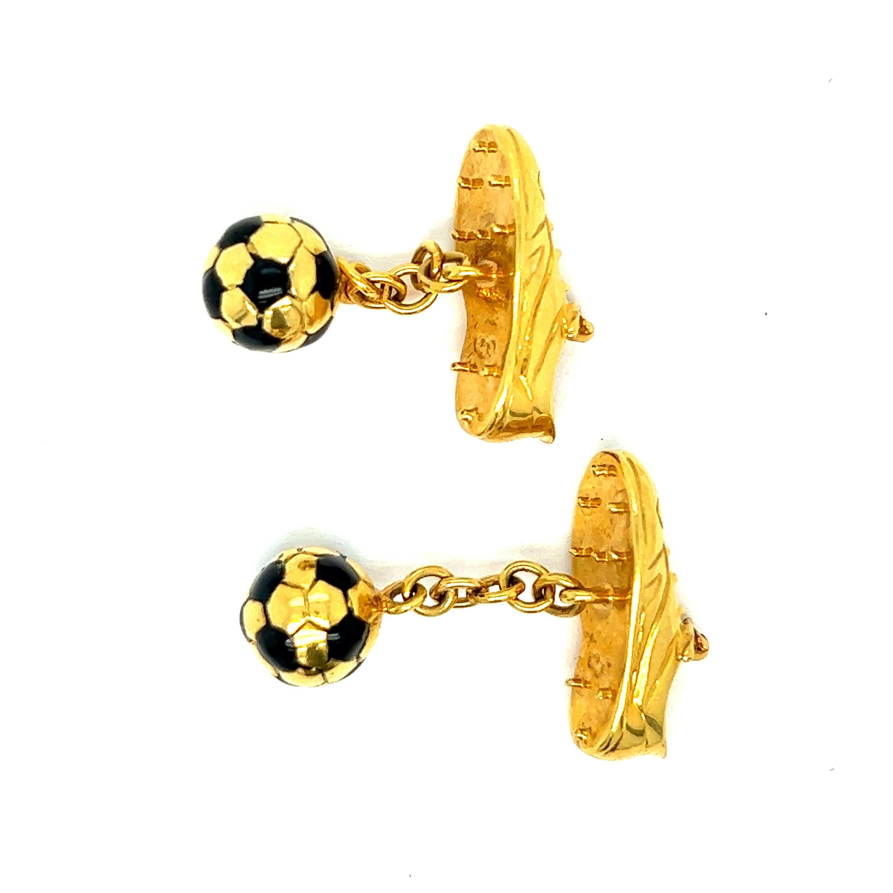 Pair of Link of London 18k gold cufflinks, featuring soccer sneakers and balls. Sneaker measures 23mm x 9mm,  Ball - 10mm. Hallmarked with 3 circle links - the hallmark of the designer. Weight - 31.3 grams. 