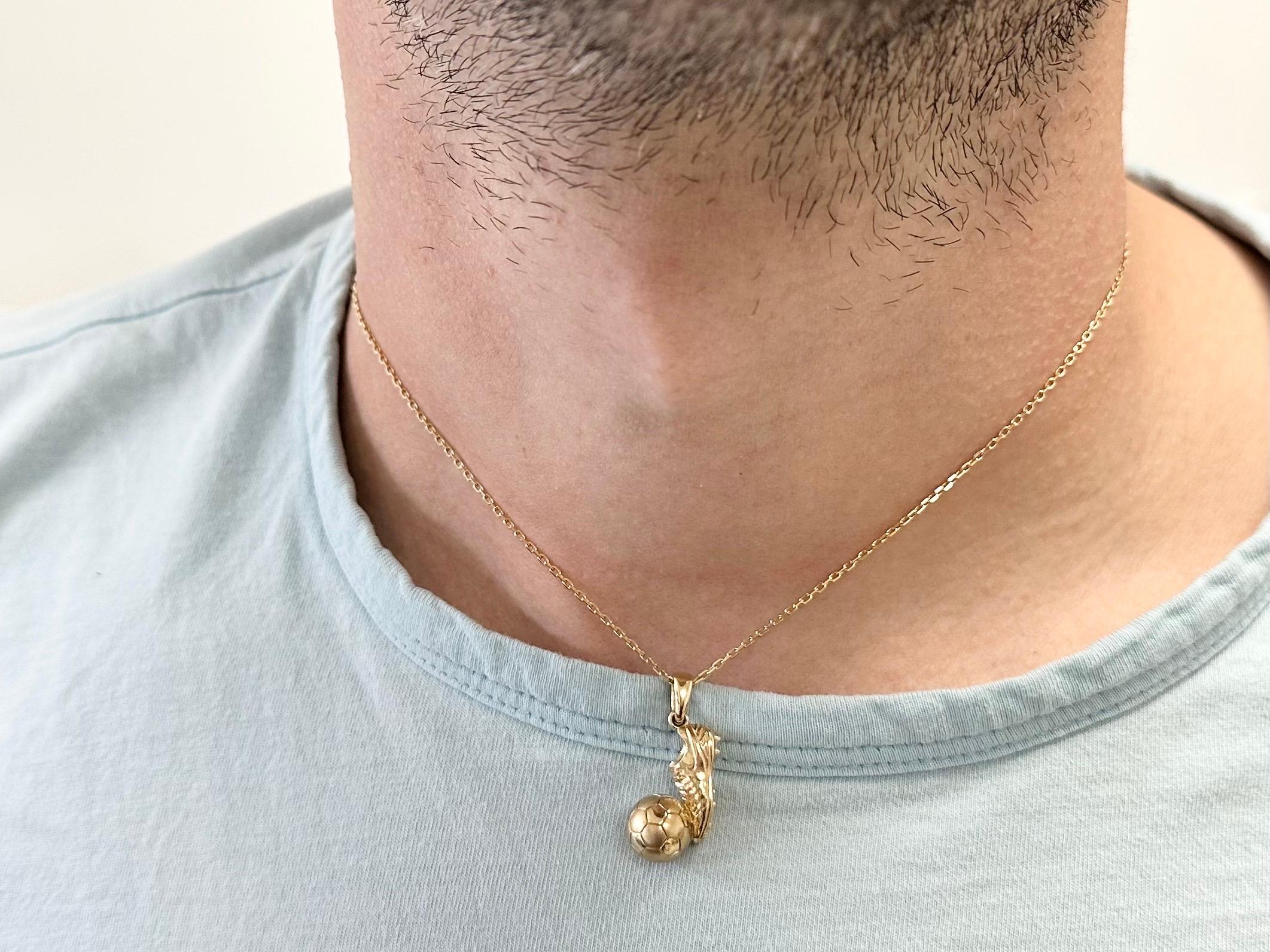 Soccer pendant 18KT yellow gold MENS soccer messi ronaldo clits pendant futbol For Sale 3