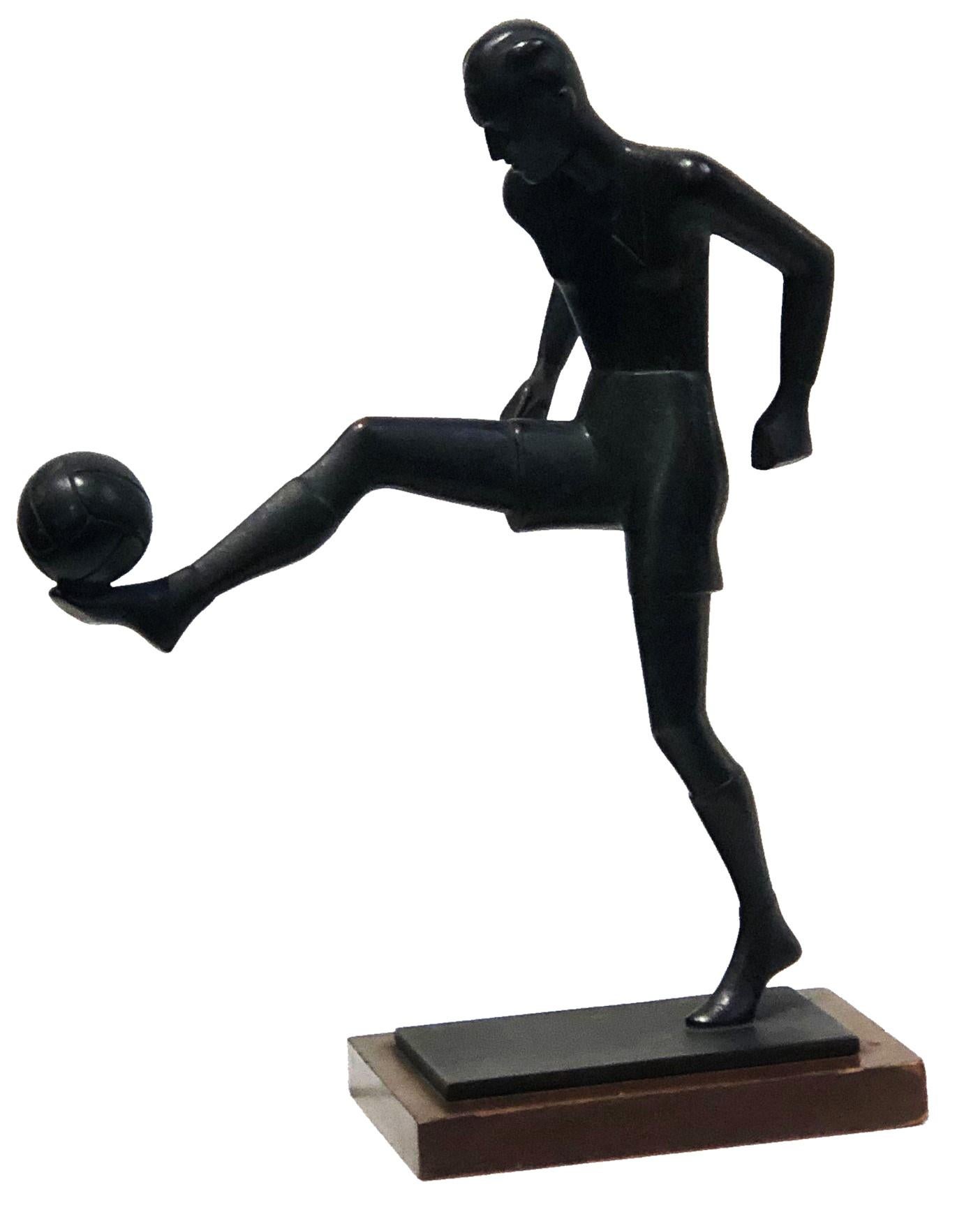 Soccer Player, German Art Deco Patinated Bronze Sculpture, ca. 1930’s In Good Condition For Sale In New York, NY