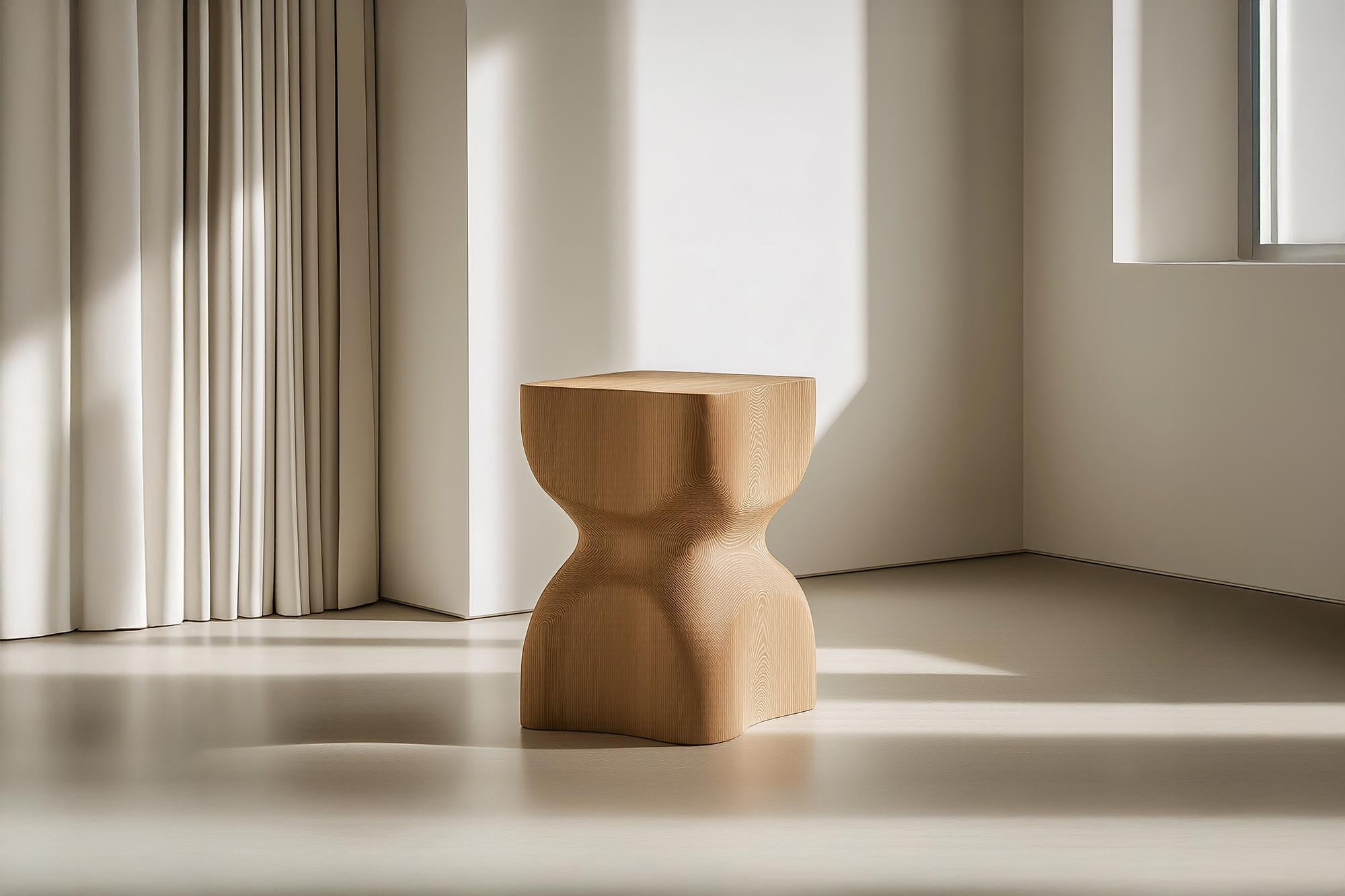 Socle No57 Stool, Solid Wood Contemporary Furniture by NONO

Socle table d'appoint, table auxiliaire, table de nuit

Socle est une petite table en bois massif conçue par l'équipe de design de NONO. Fabriquée en bois massif, sa construction élaborée