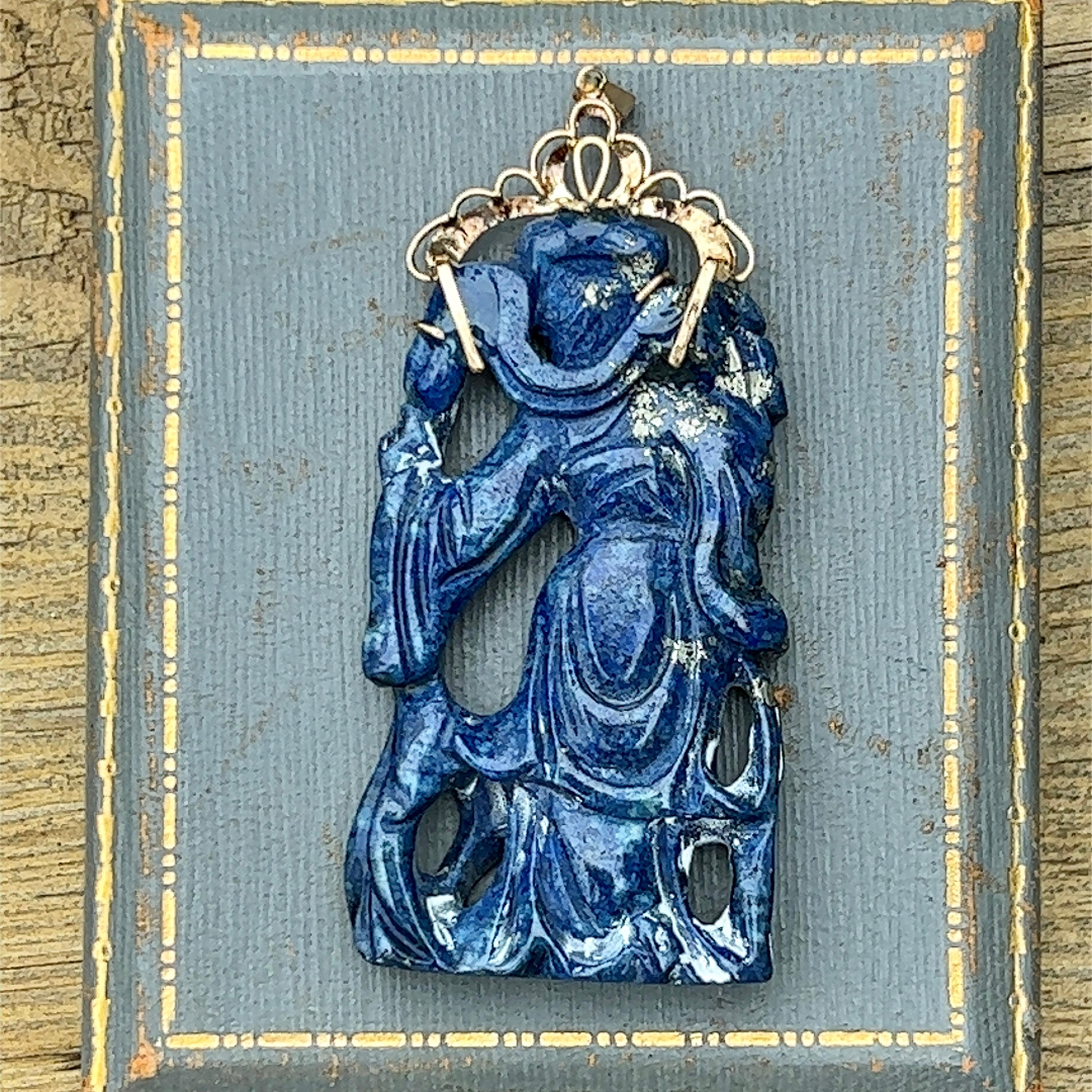Sodalite Carved Pendant in 14 Karat Yellow Gold In Good Condition In Towson, MD