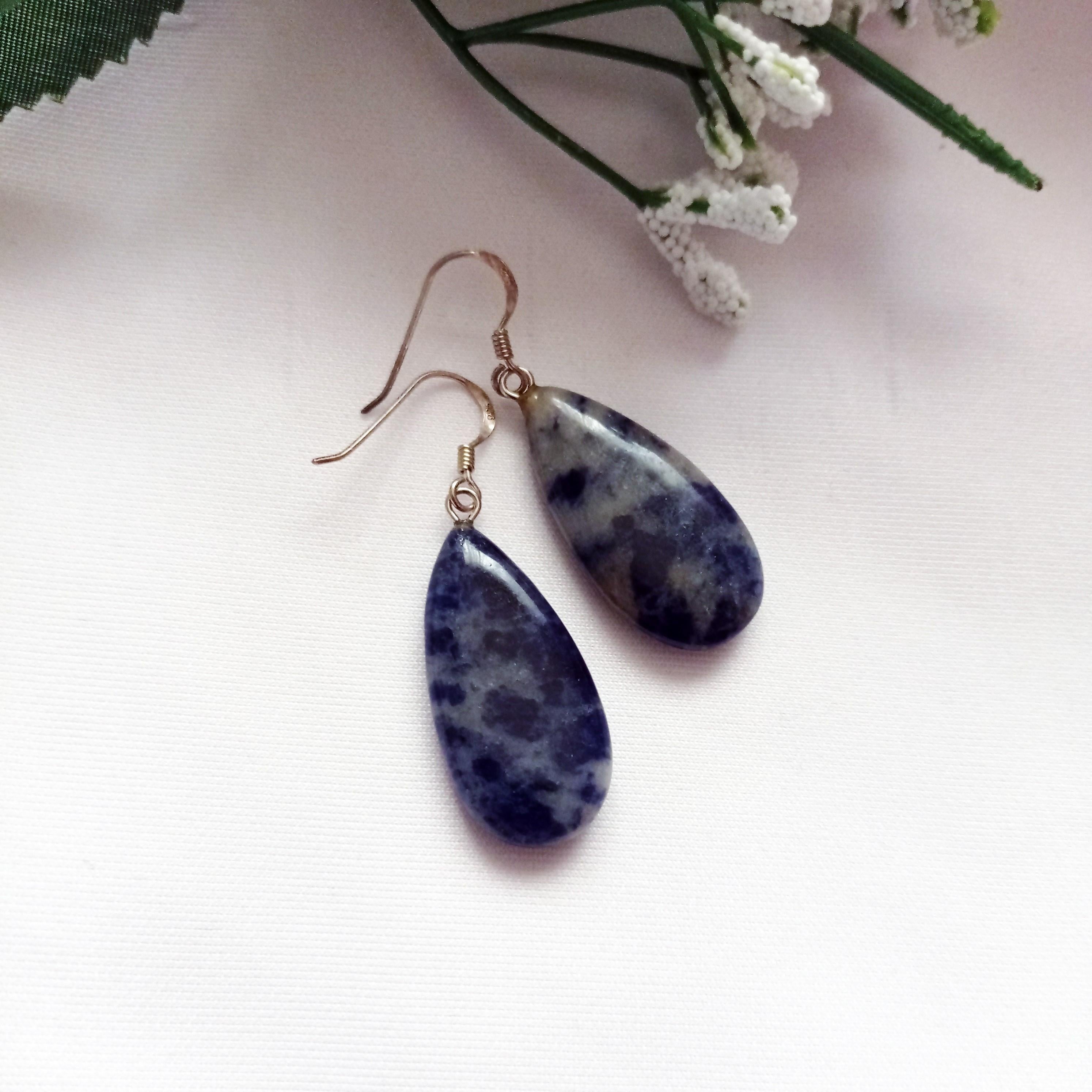 Sodalite Sterling Silver Drop Earrings In New Condition For Sale In London, GB