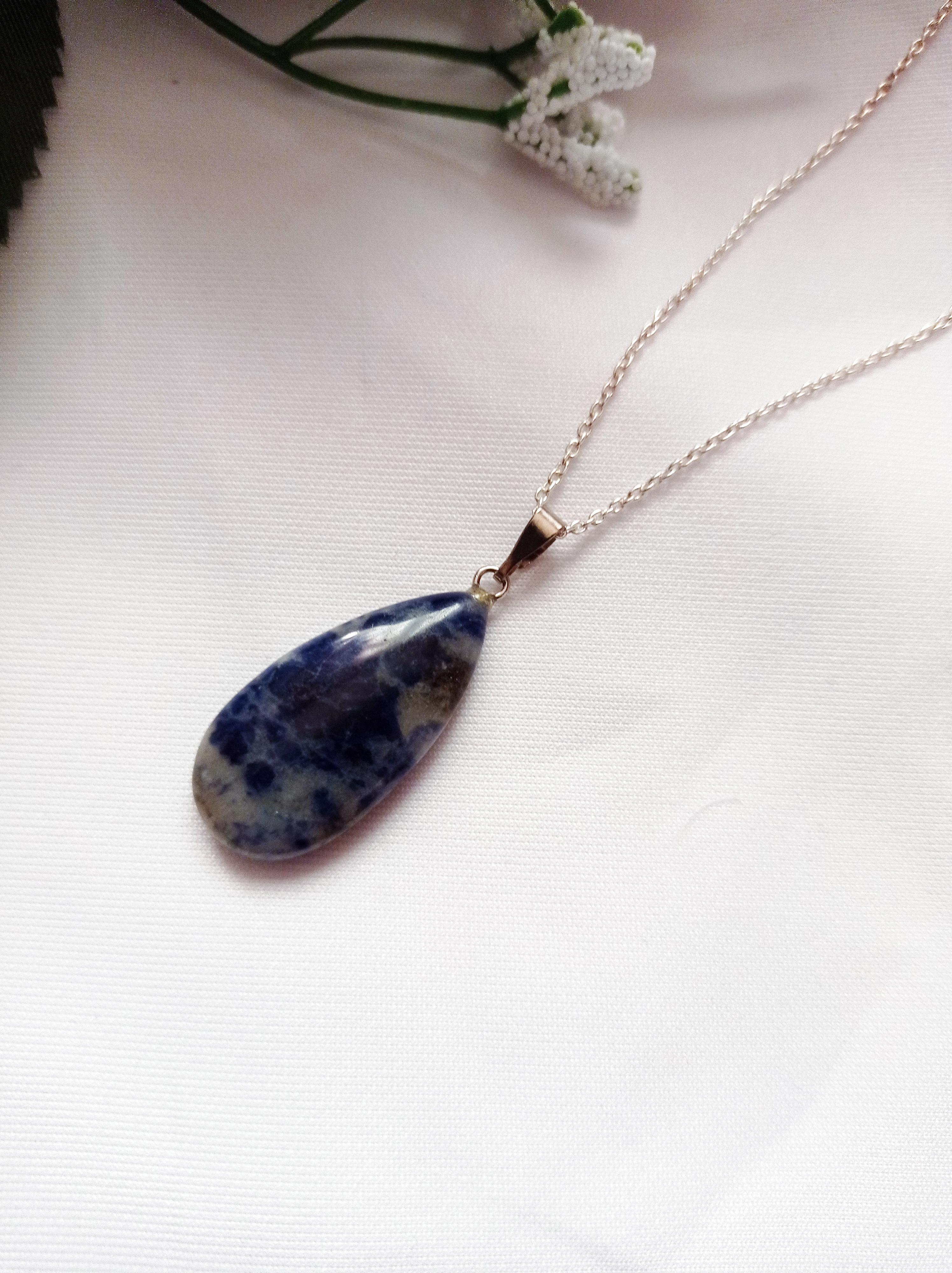 Sodalite Sterling Silver Necklace In New Condition For Sale In London, GB