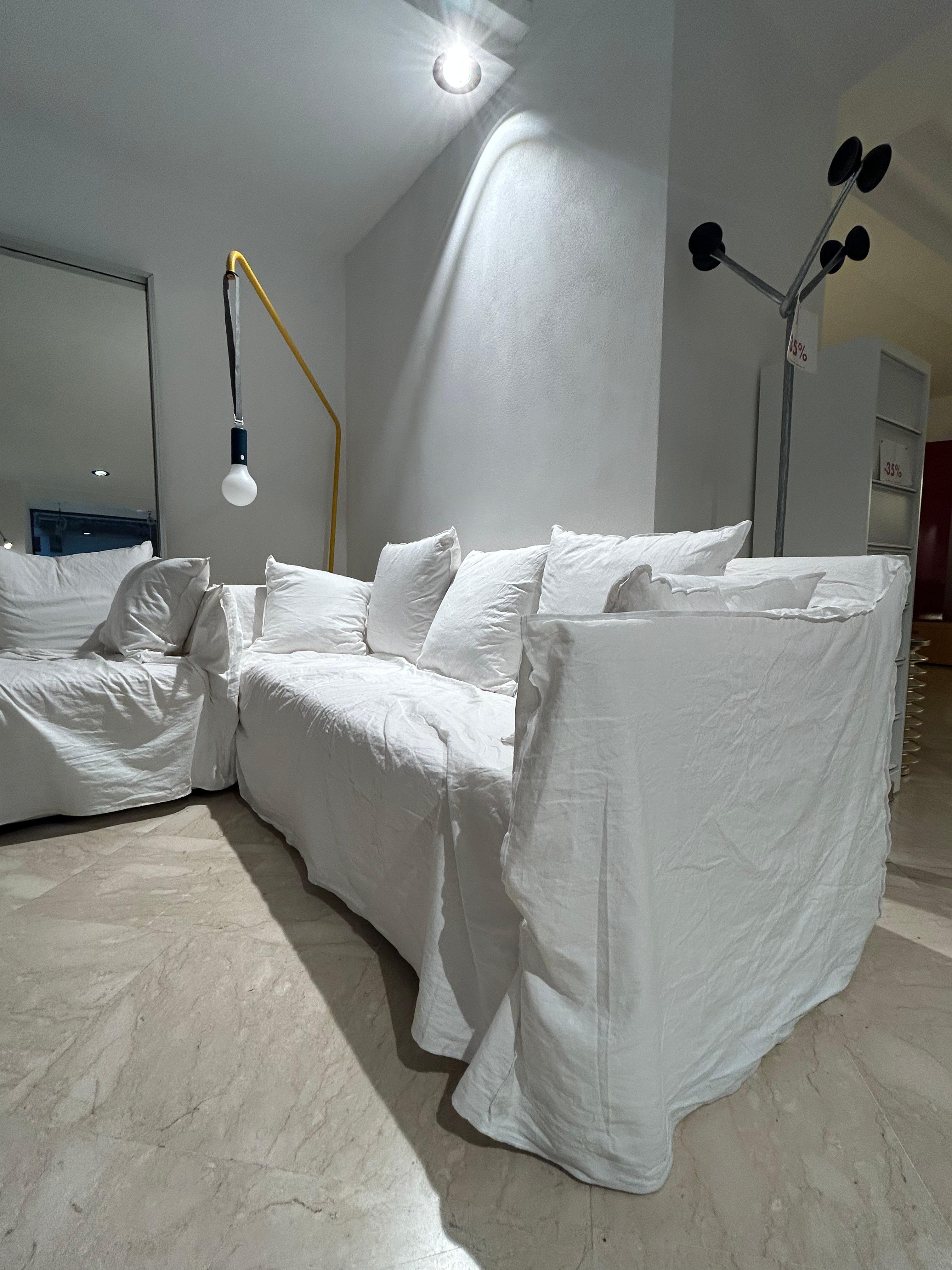 Sofa 2 seaters Gervasoni Ghost 10 design Paola Navone In New Condition For Sale In Alcamo, IT
