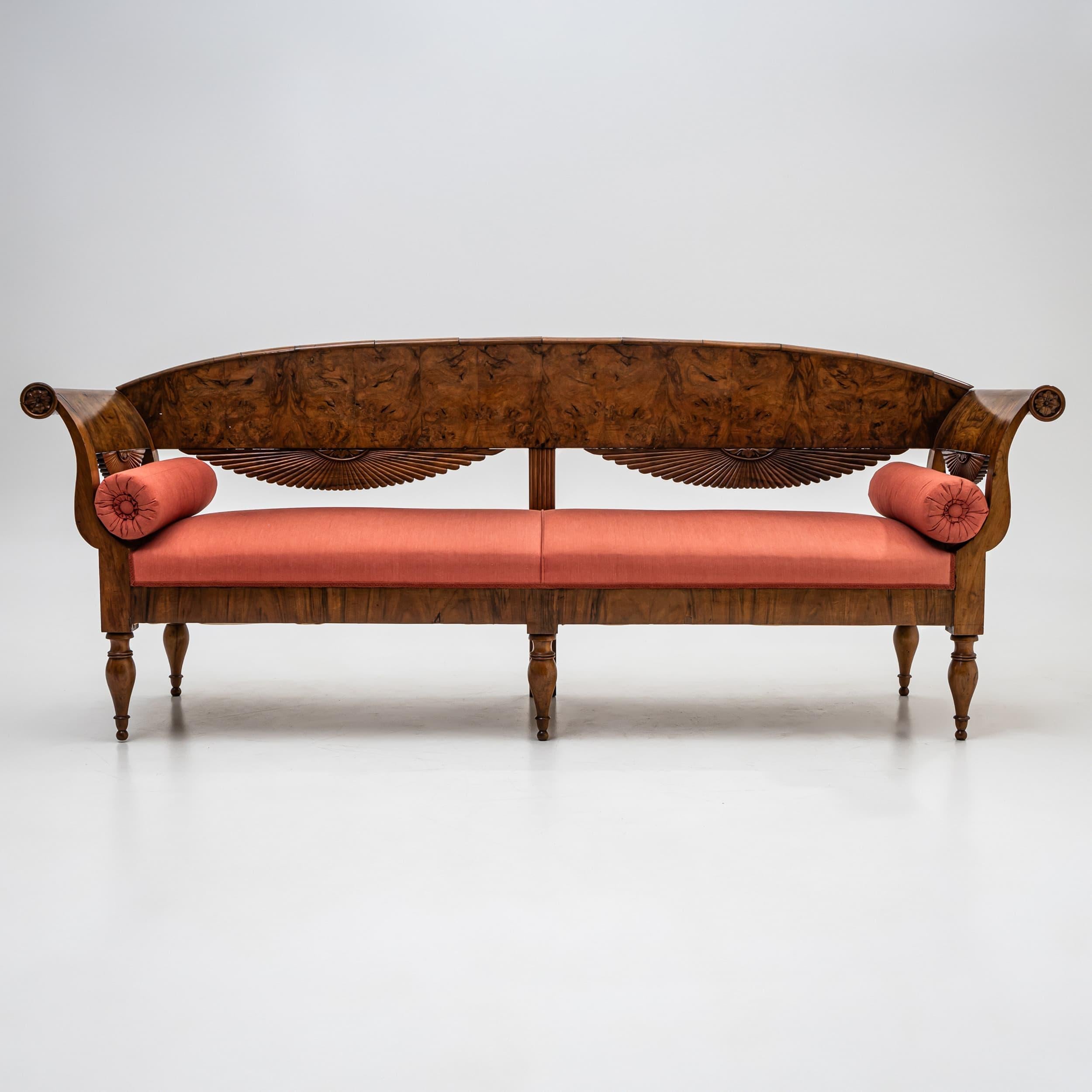 Sofa und Sessel, Italien um 1830 (Poliert) im Angebot