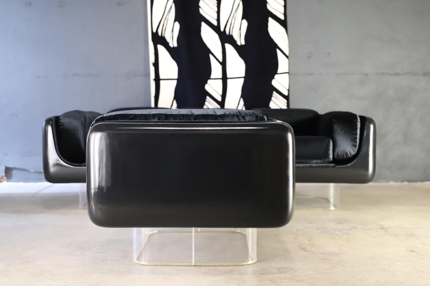 Sofa and Chair by William Andrus for Steelcase 4