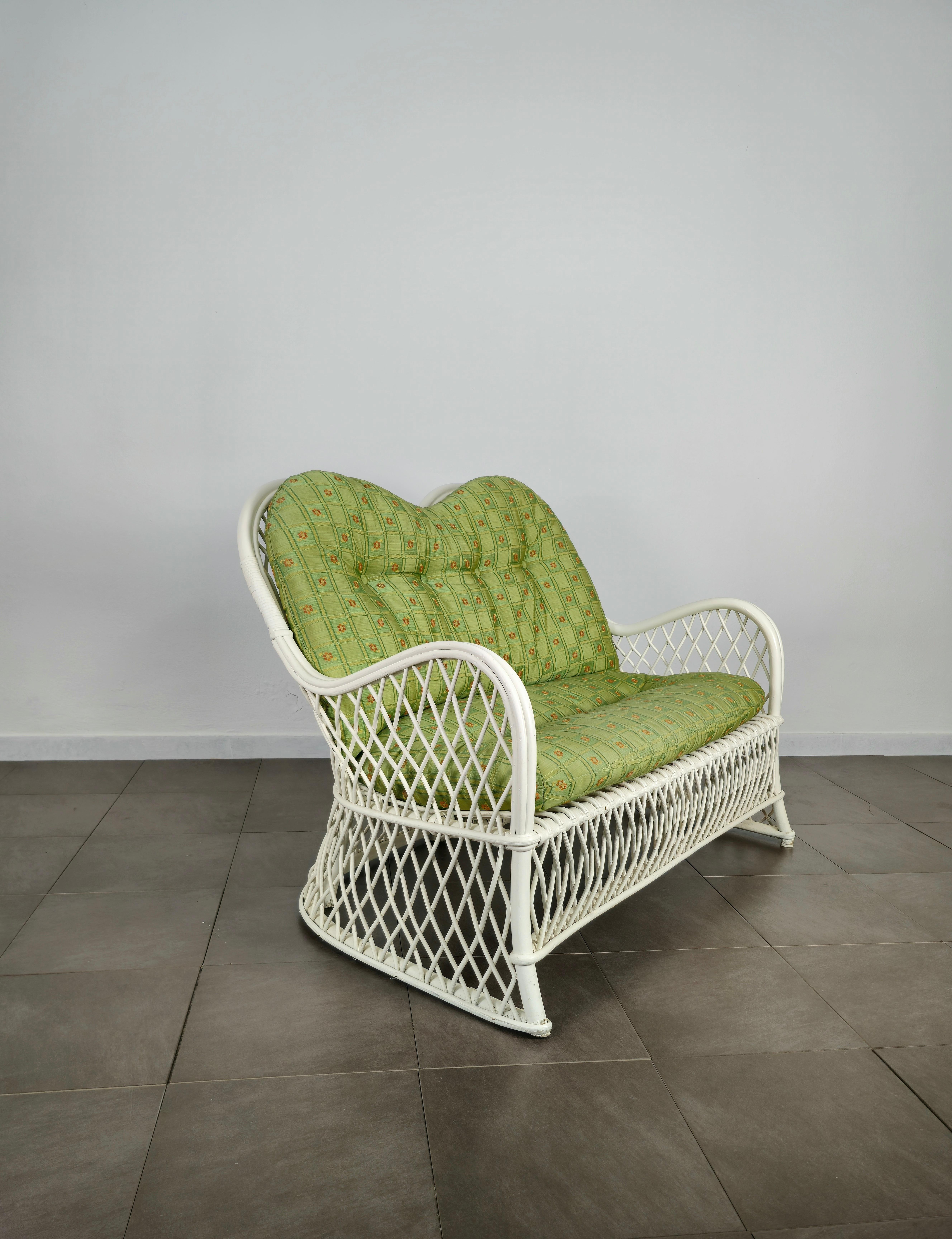 Mid-Century Modern Sofa Bamboo Rattan Green Fabric Attributed to Vivai del Sud Midcentury, 1970s For Sale