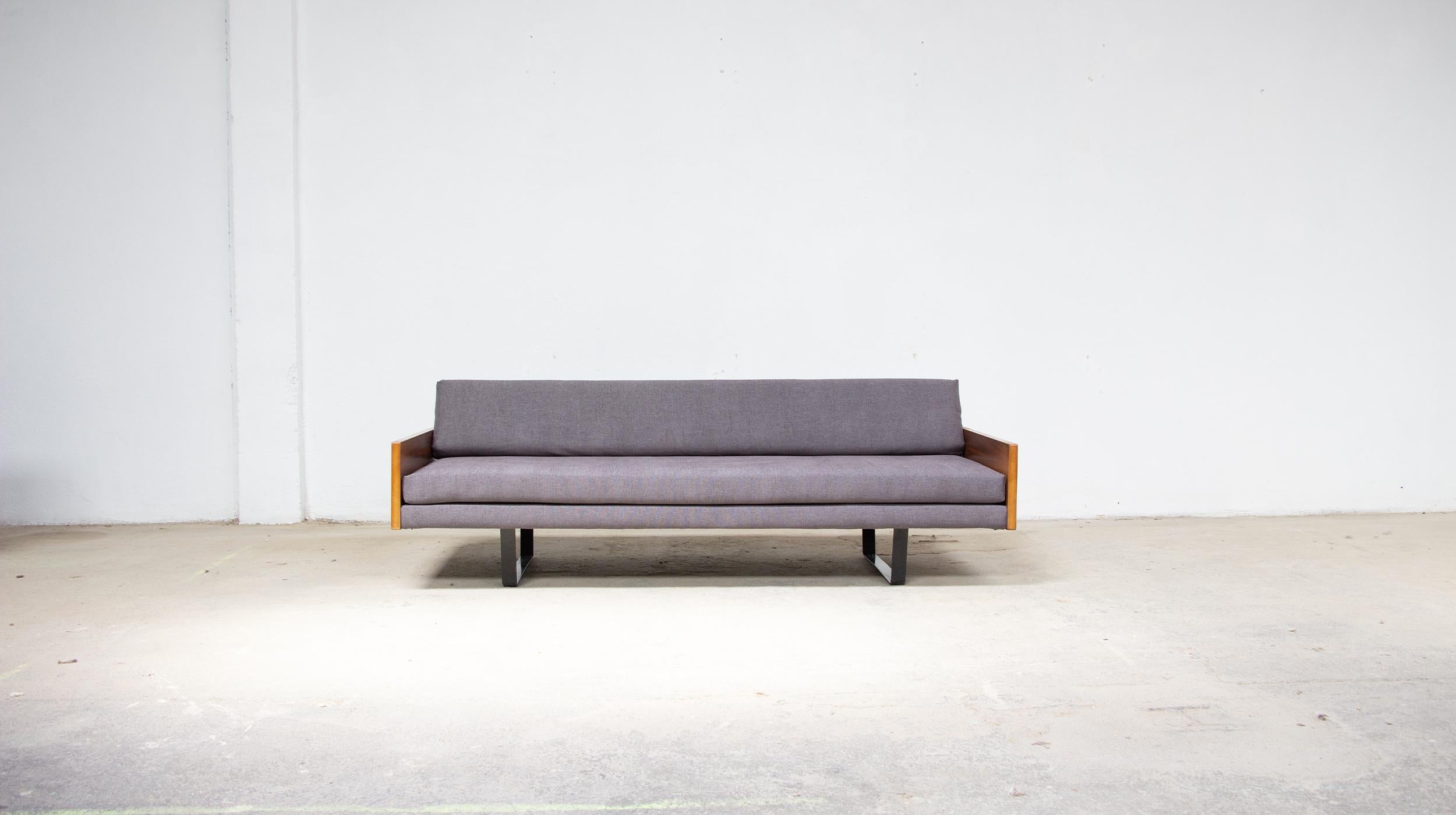 Mid-Century Modern Sofa bed by Robin Day for Habitat 80's For Sale