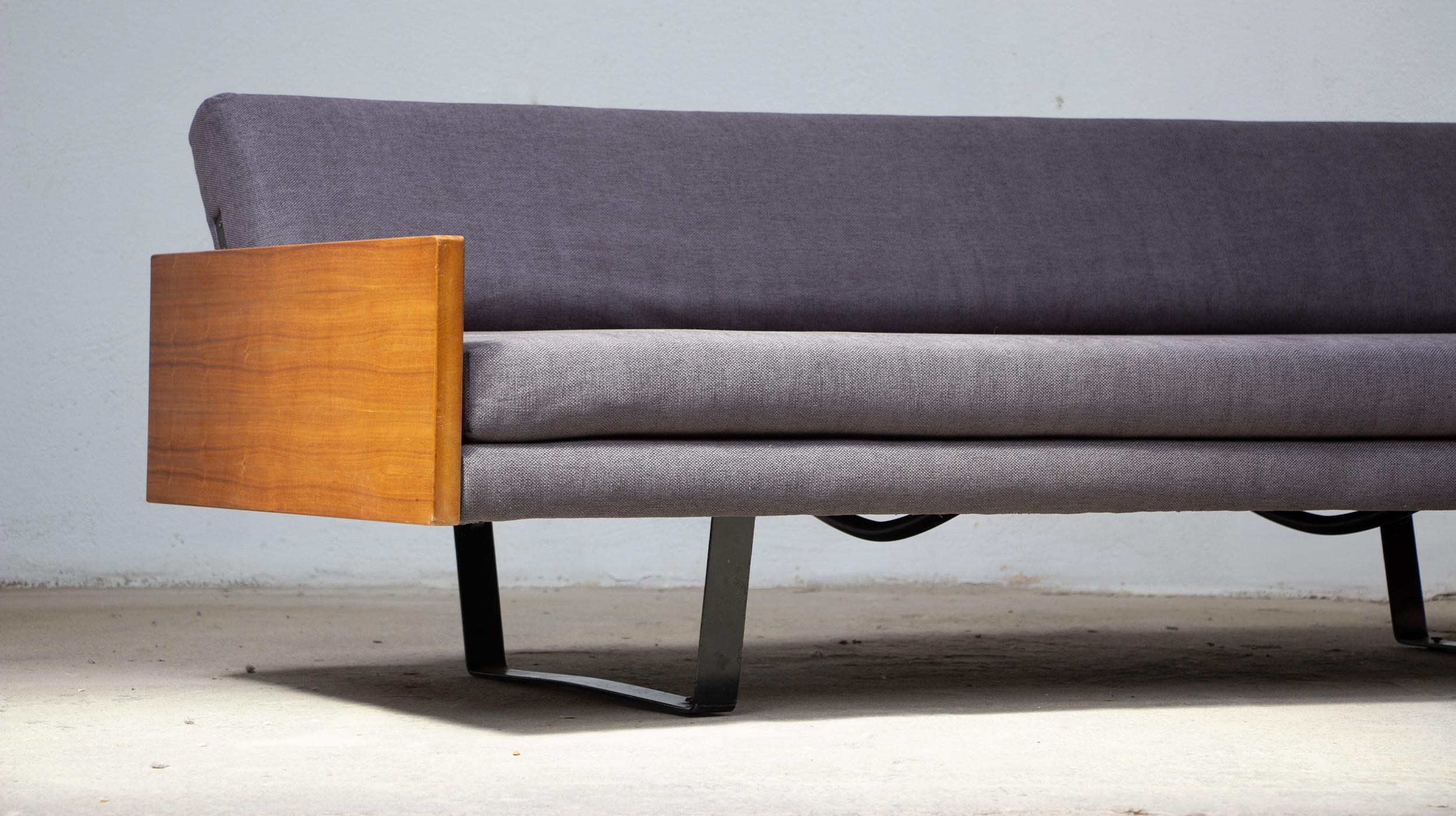 20th Century Sofa bed by Robin Day for Habitat 80's For Sale
