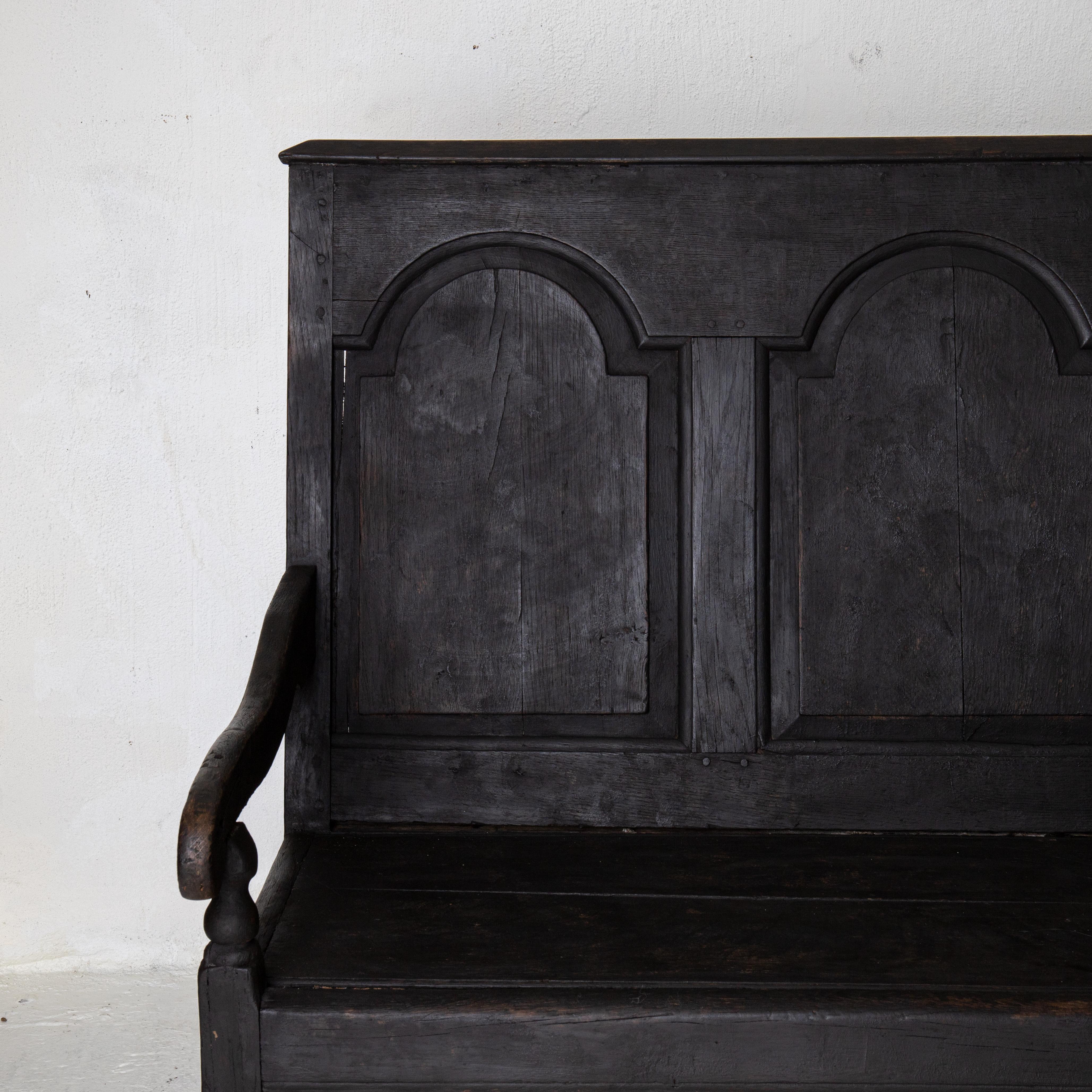 Sofa Bench Baroque Period 1650-1750 Black Europe  In Good Condition For Sale In New York, NY