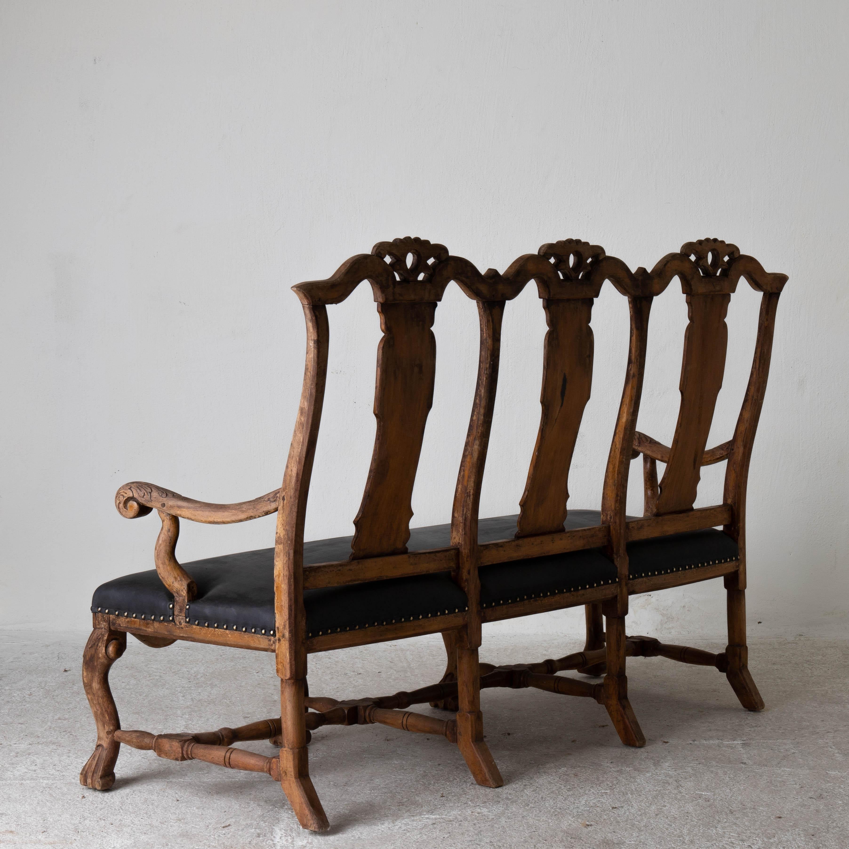 Sofa Bench Swedish Baroque Period 1650-1750 Brown Black, Sweden For Sale 3