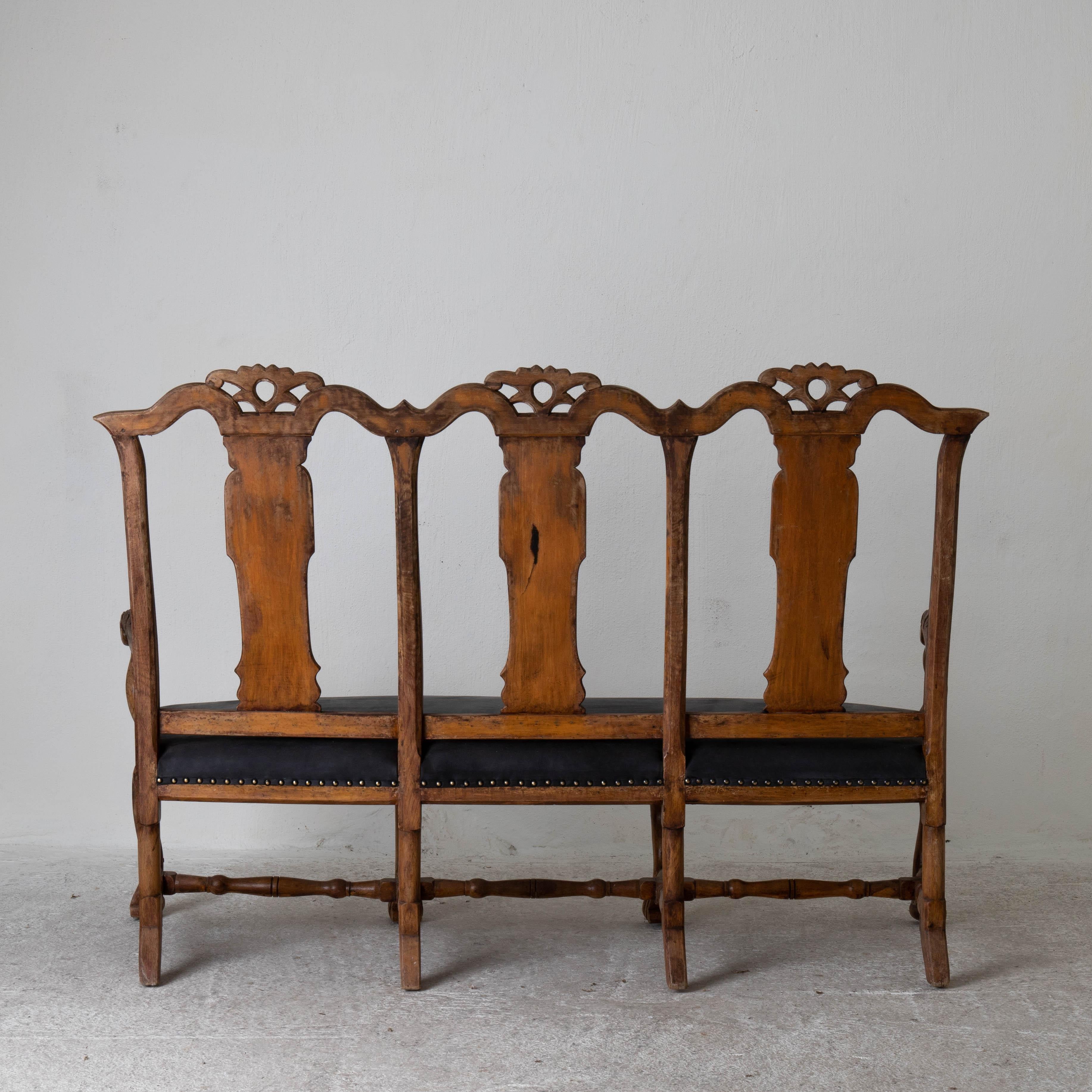 Sofa Bench Swedish Baroque Period 1650-1750 Brown Black, Sweden For Sale 4