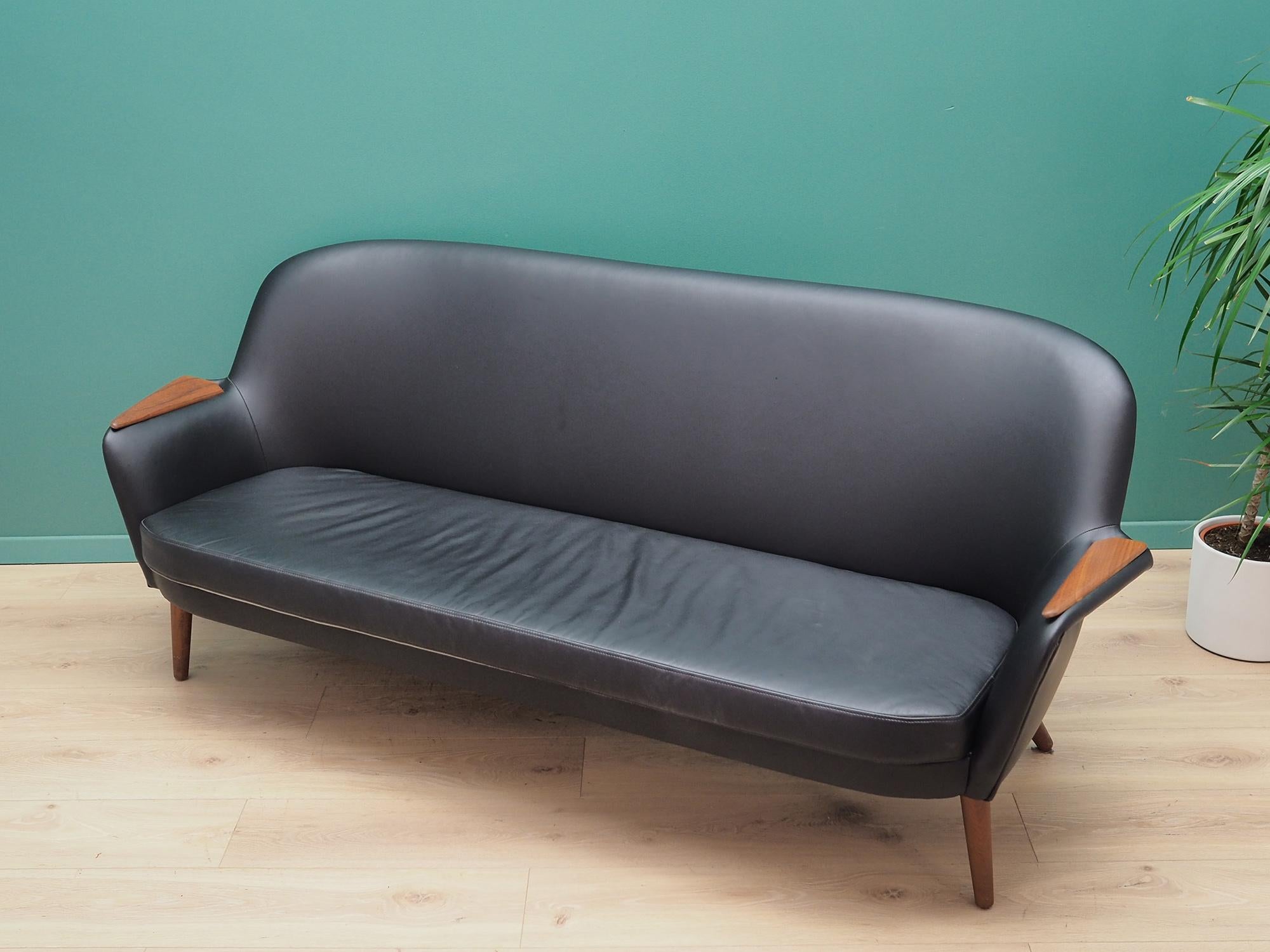 Mid-20th Century Sofa Black Leather, Danish Design, 1970s For Sale