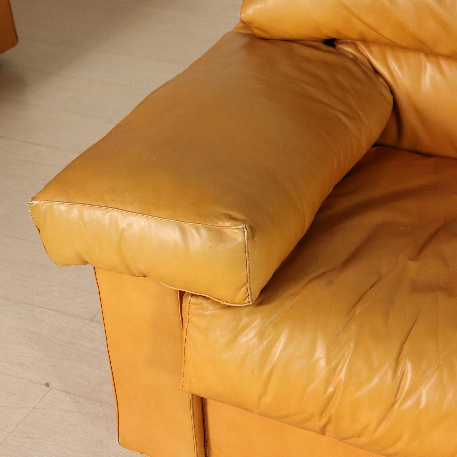 Mid-Century Modern Sofa by Afra and Tobia Scarpa Leather Vintage, Italy, 1970s