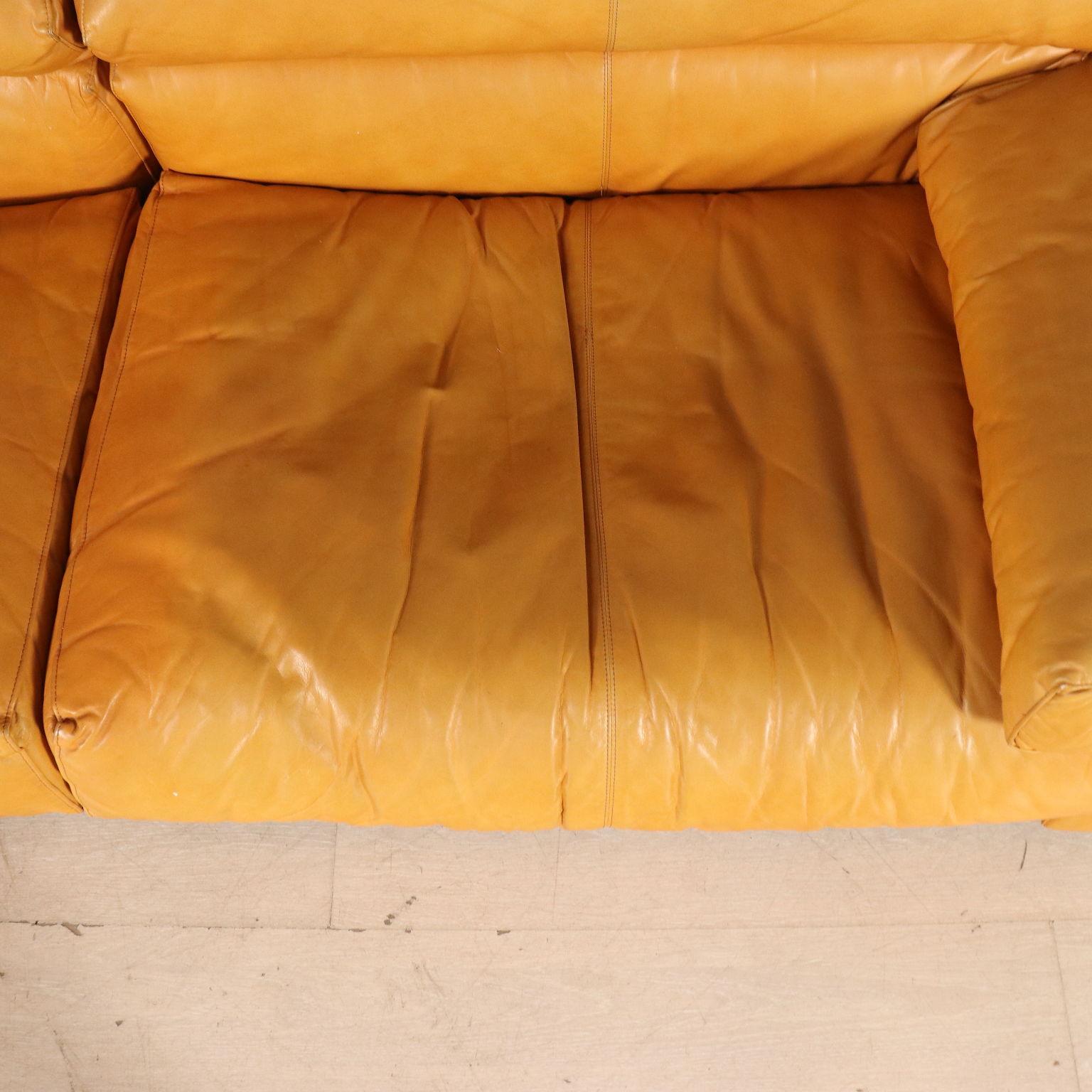 Late 20th Century Sofa by Afra and Tobia Scarpa Leather Vintage, Italy, 1970s