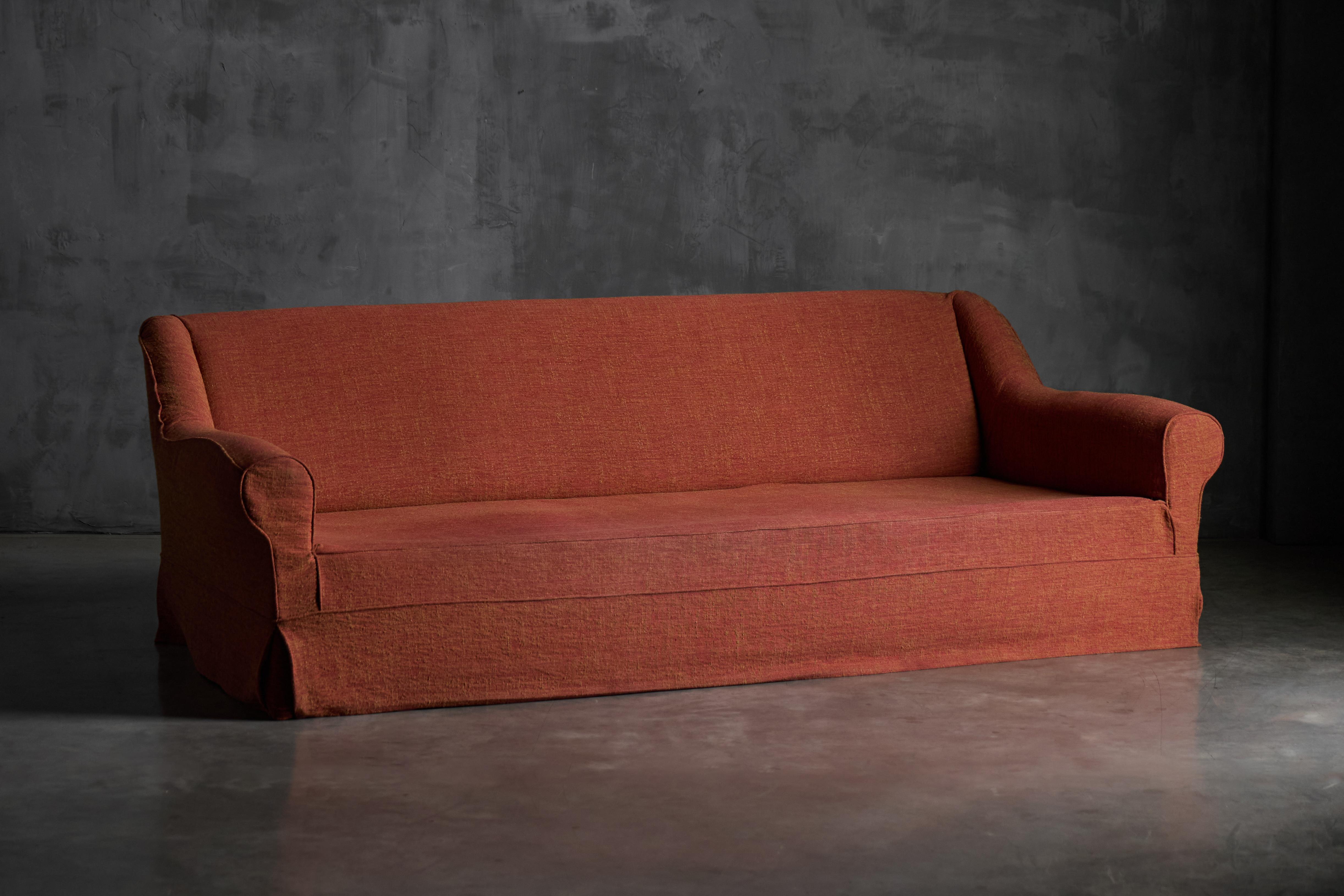 Sofa by Axel Vervoordt, Belgium, 21st Century im Zustand „Hervorragend“ im Angebot in Antwerp, BE