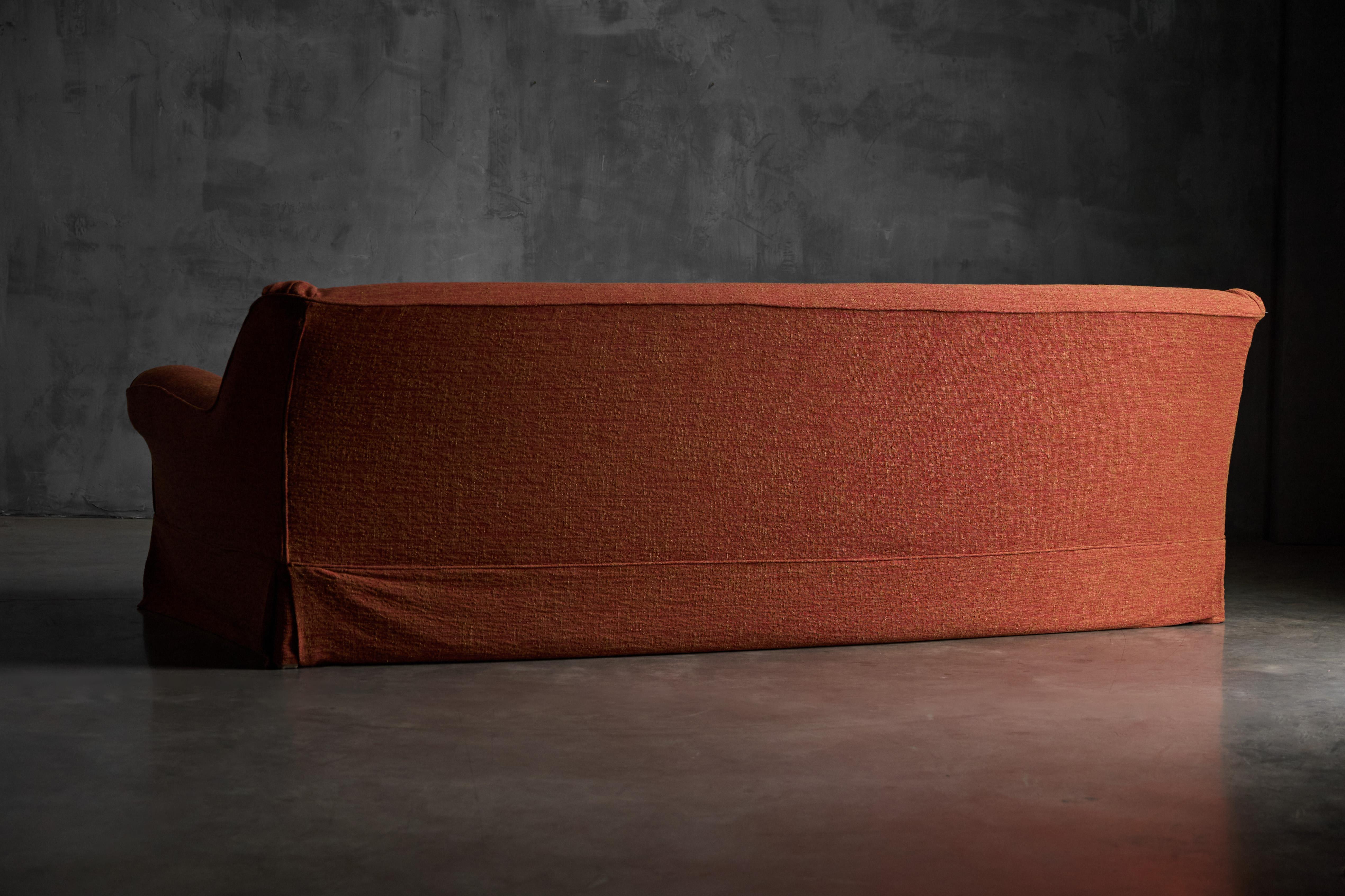 Sofa by Axel Vervoordt, Belgium, 21st Century (21. Jahrhundert und zeitgenössisch) im Angebot