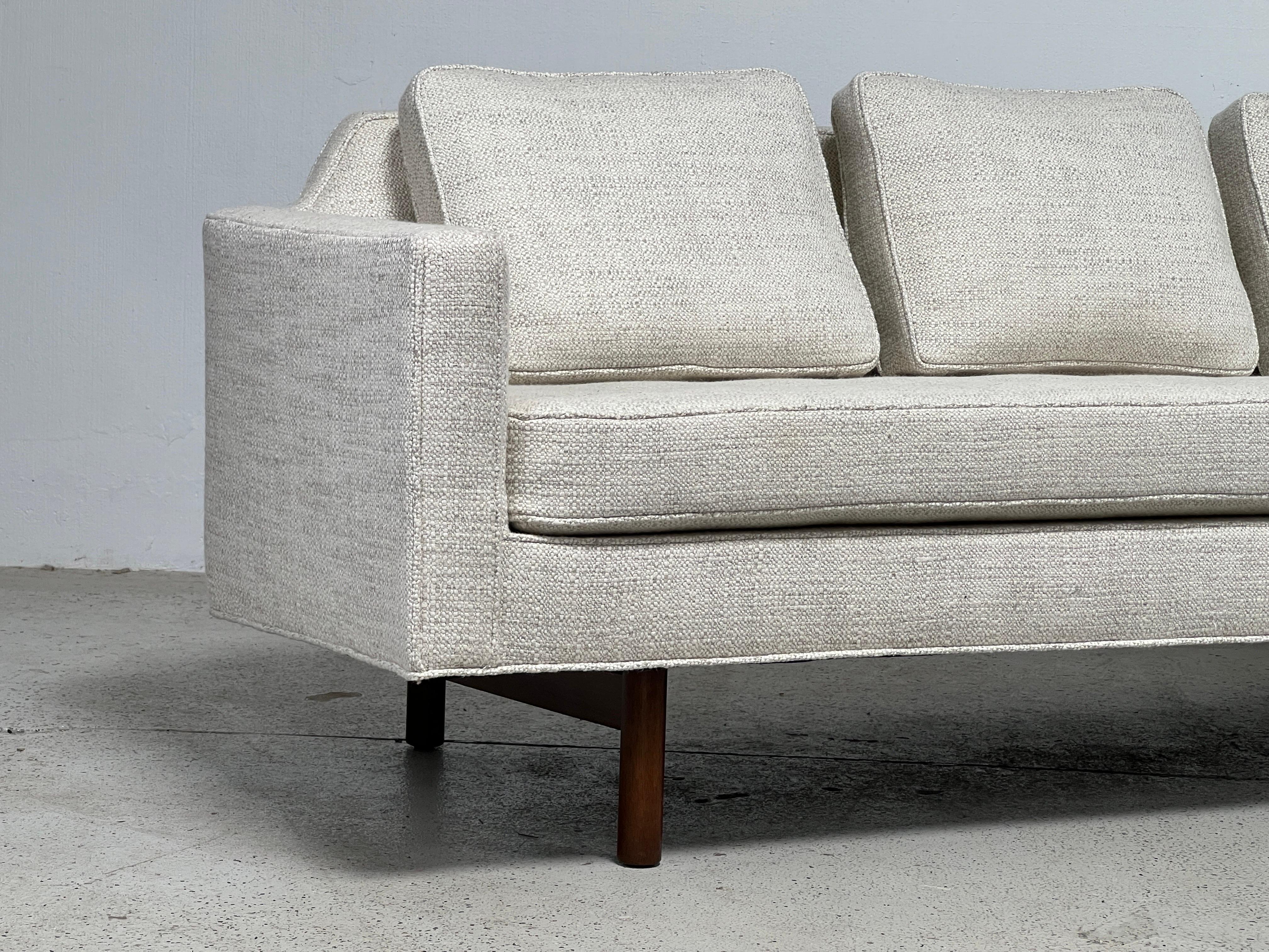 Sofa by Edward Wormley for Dunbar  For Sale 6