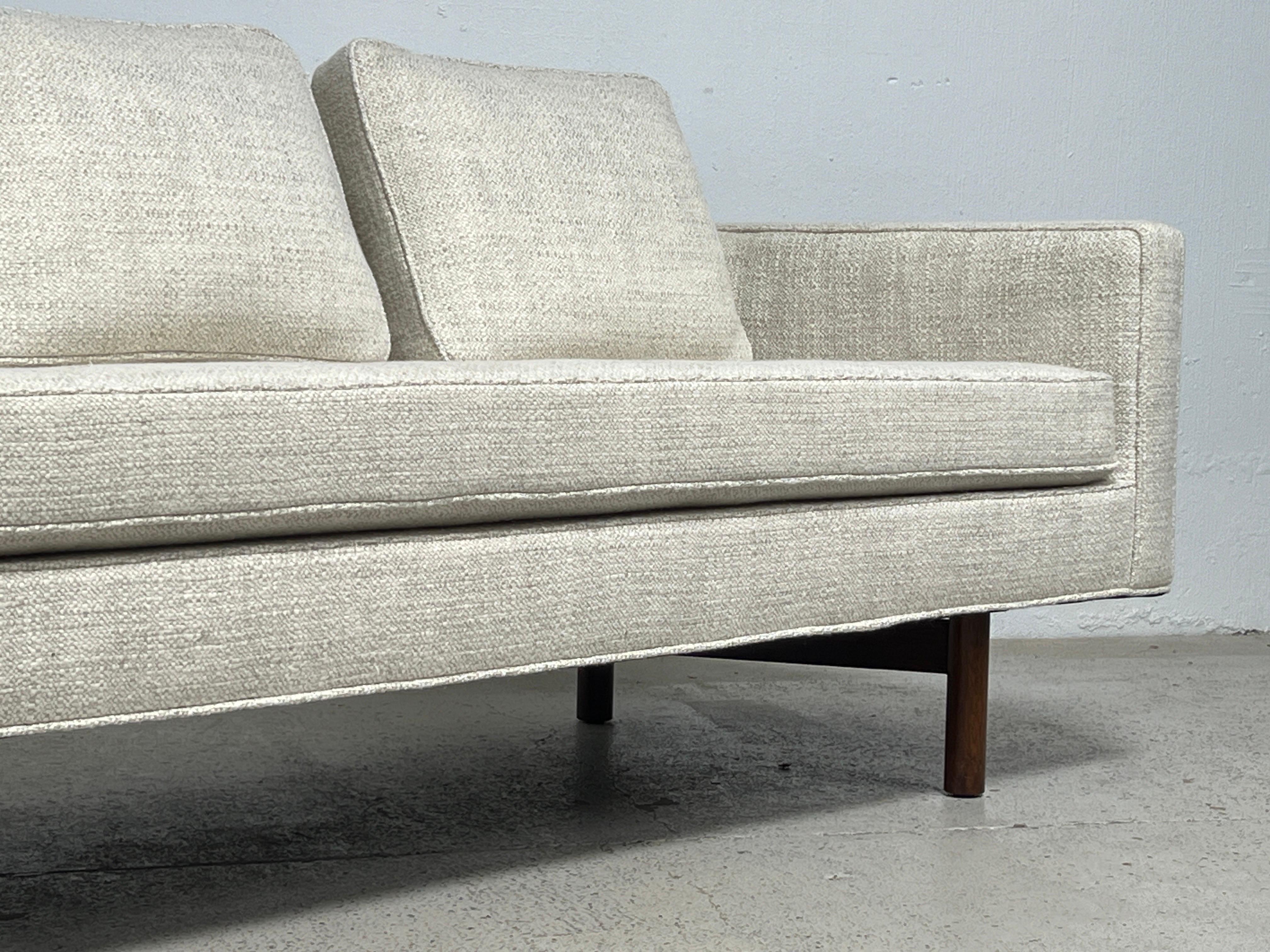 Sofa by Edward Wormley for Dunbar  For Sale 10