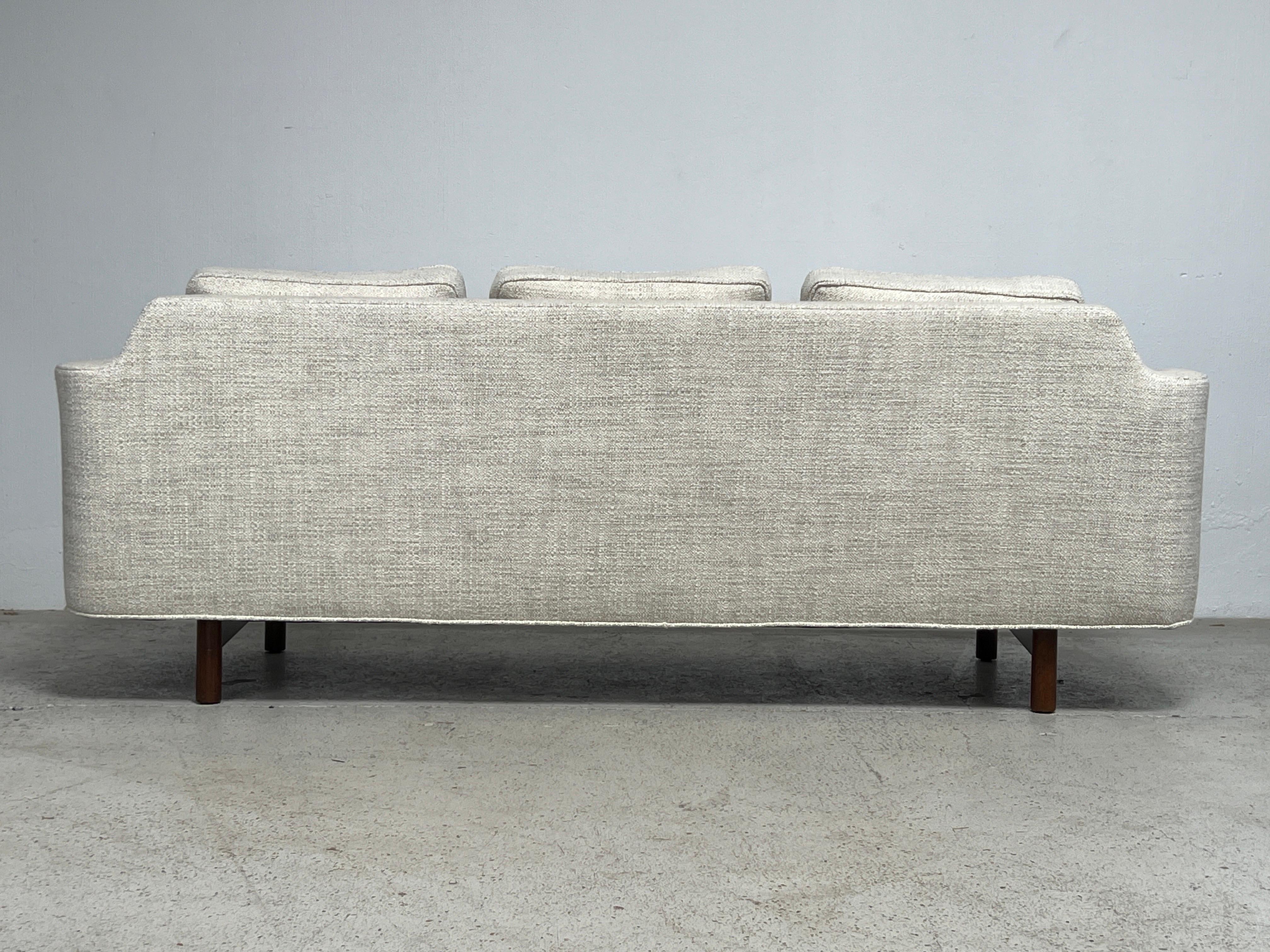 Sofa by Edward Wormley for Dunbar  For Sale 12