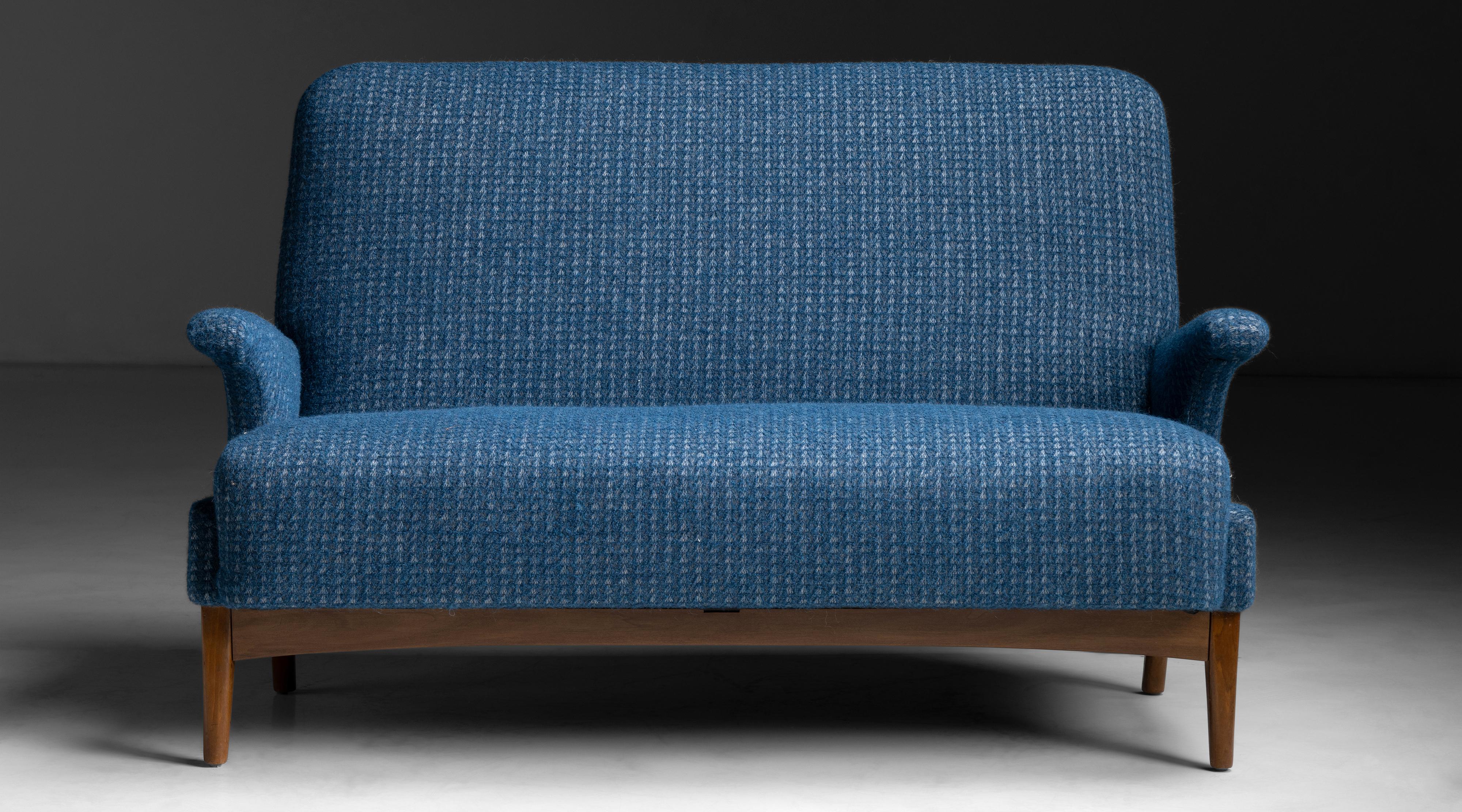 Sofa by Fritz Hansen, Denmark, circa 1950.

Model 5020, 

Newly upholstered in Wool Blend by Holland & Sherry on beech frame.