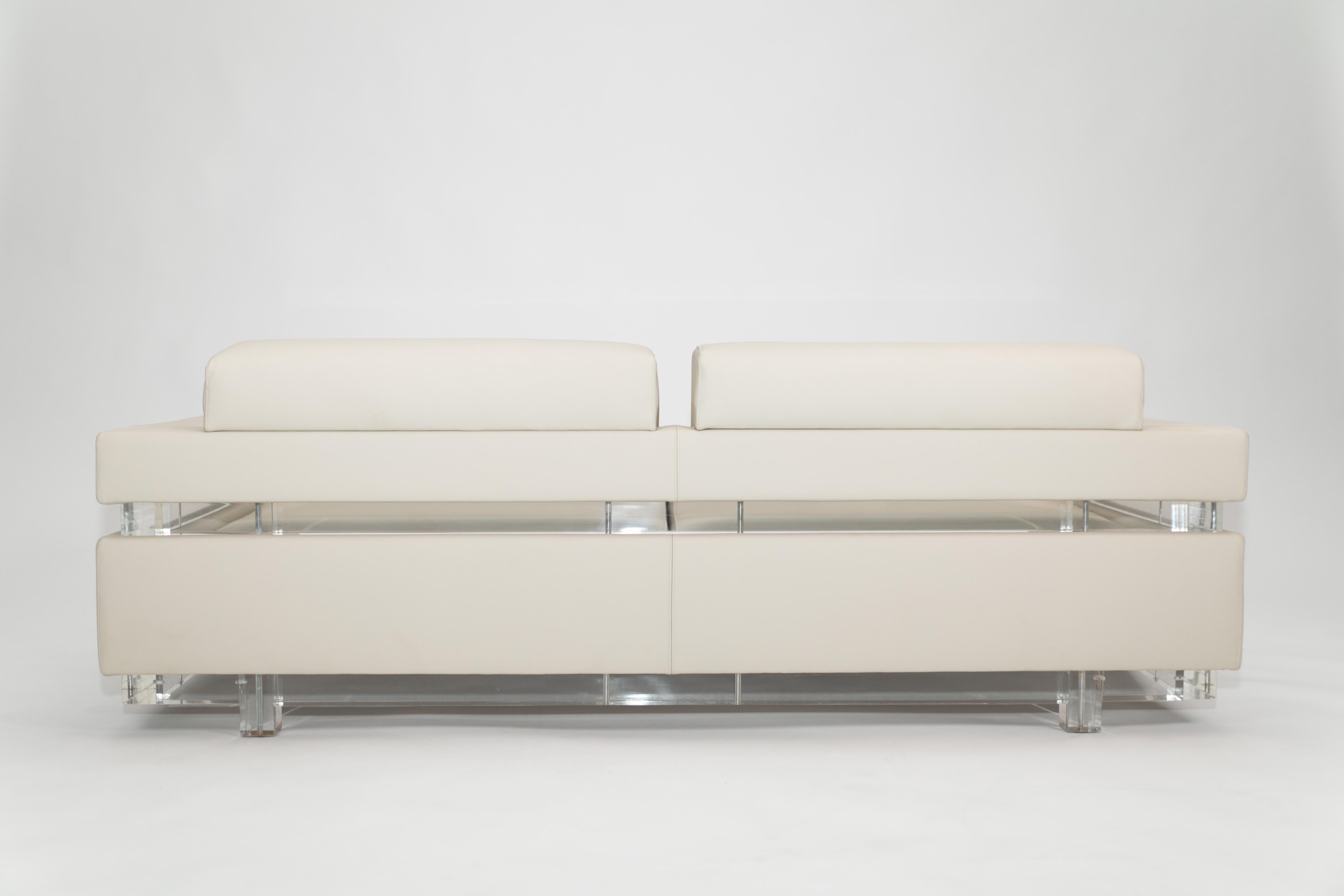 Sofa by Gérard Gallet for Mobilier International For Sale 3