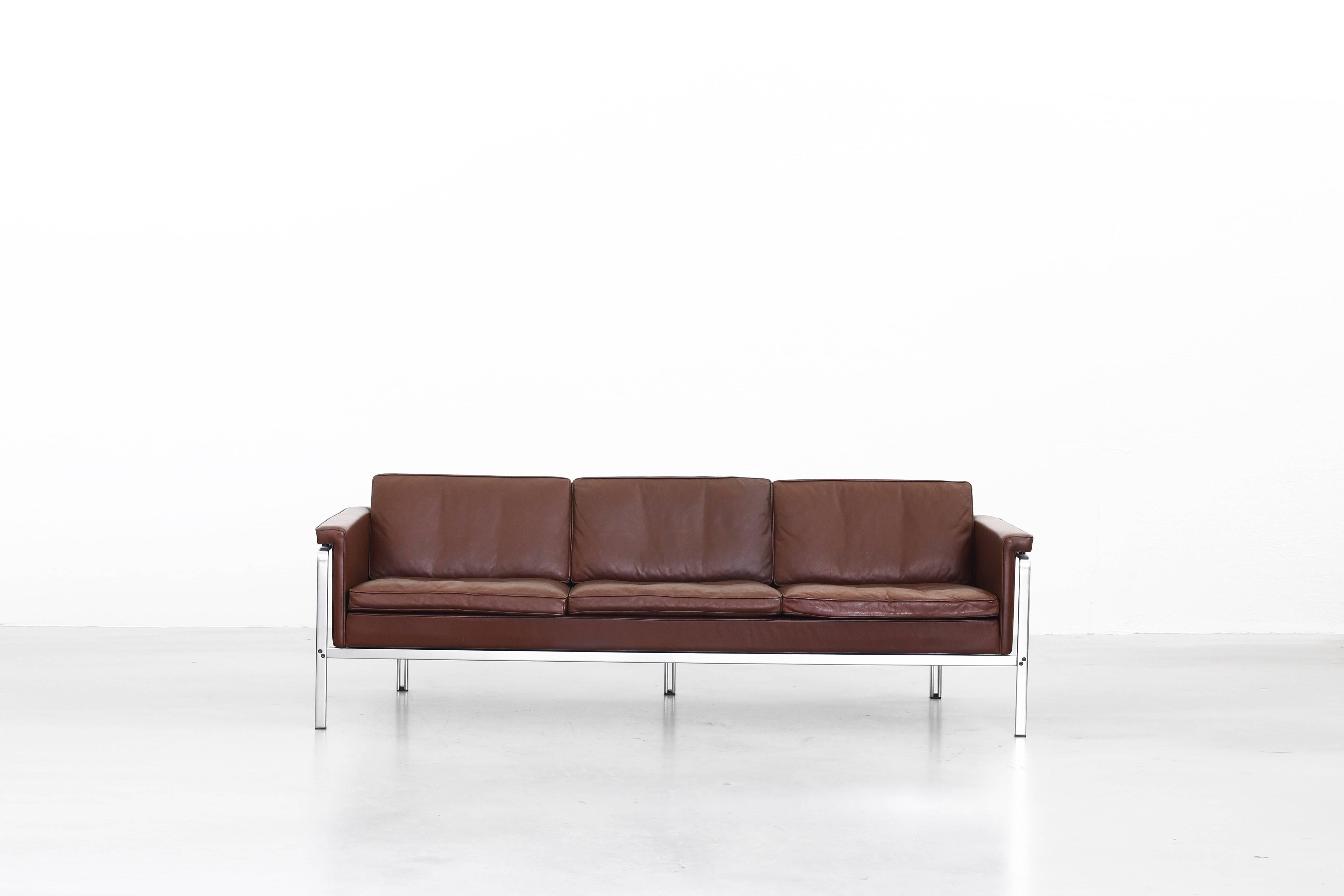 Beautiful sofa designed by Prof. Horst Brüning and manufactured by Alfred Kill International, Germany 1968. This sofa comes with a great brown leather in an excellent condition with just little traces of usage.