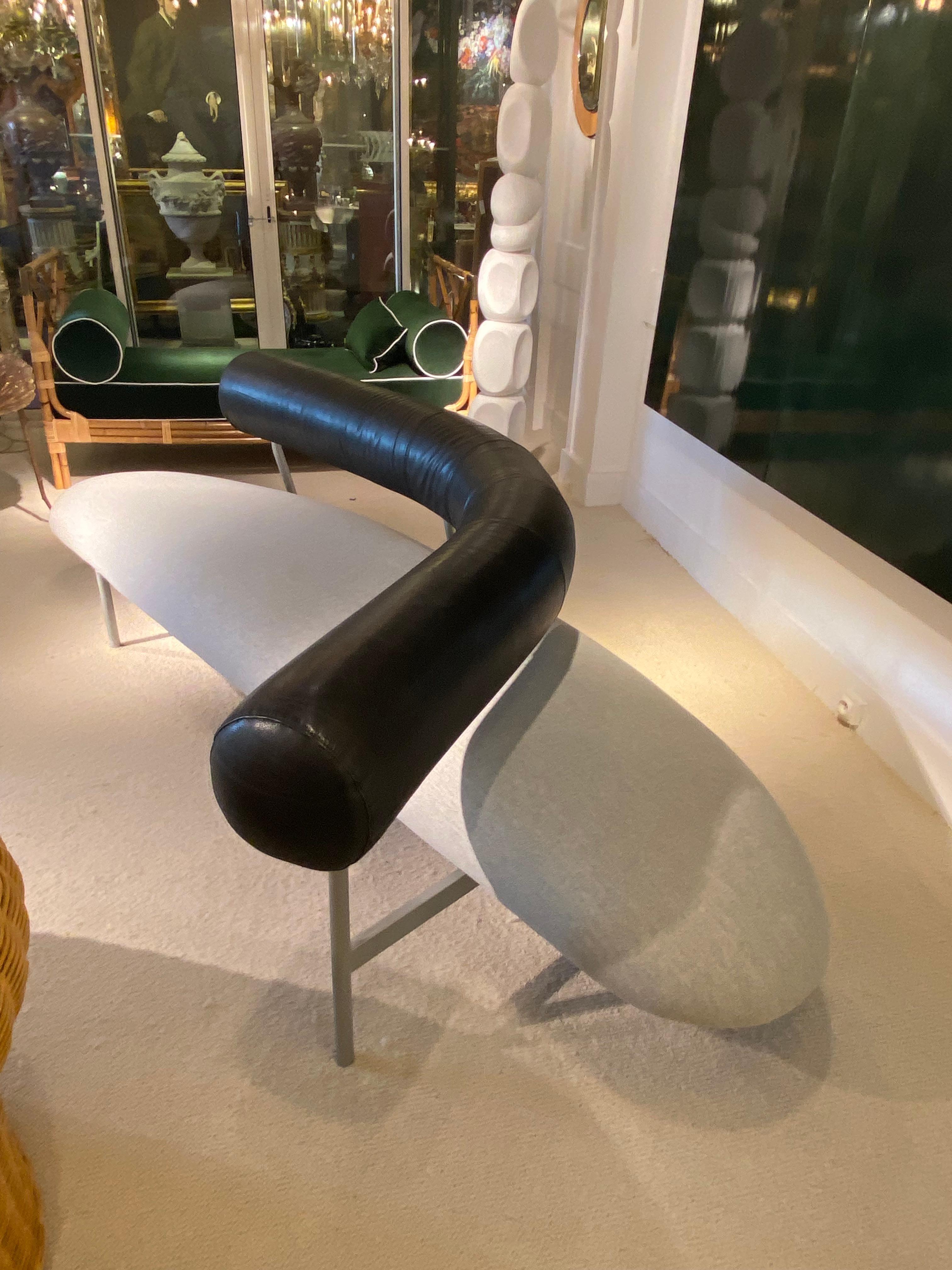 Sofa by Javier Mariscal with original leather - Espagne 1985 In Good Condition In Saint-Ouen, FR