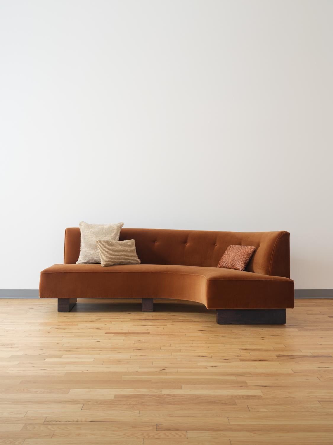 Sofa von Joaquim Tenreiro, 1960er Jahre (Moderne der Mitte des Jahrhunderts) im Angebot