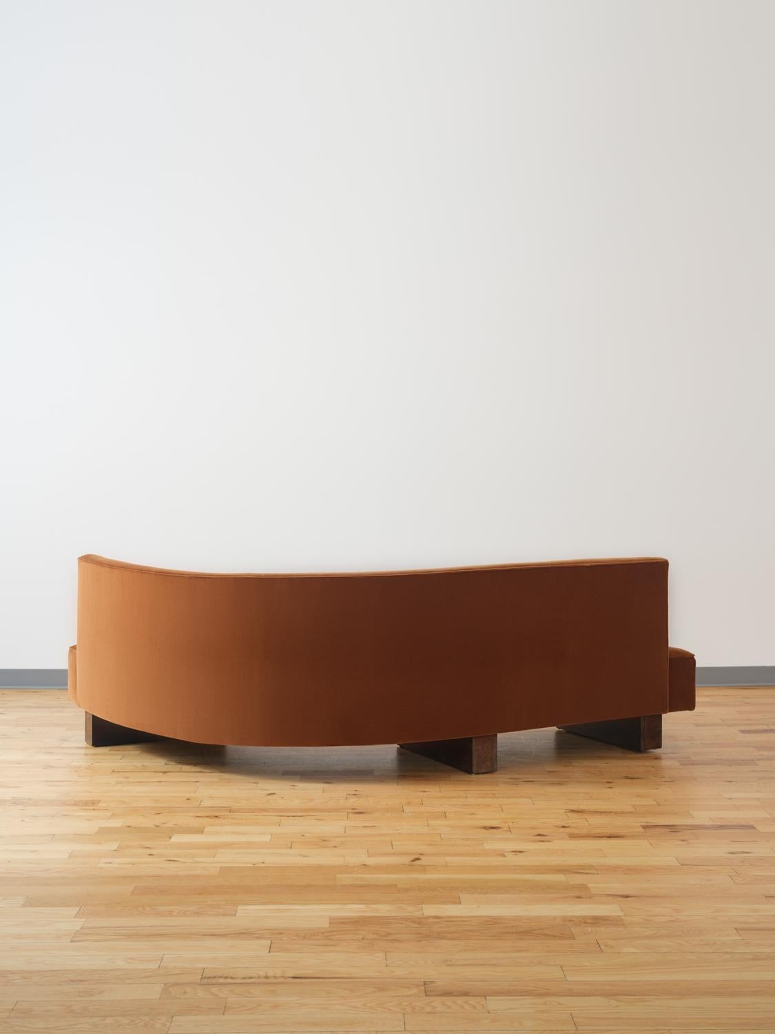Sofa von Joaquim Tenreiro, 1960er Jahre (Mitte des 20. Jahrhunderts) im Angebot
