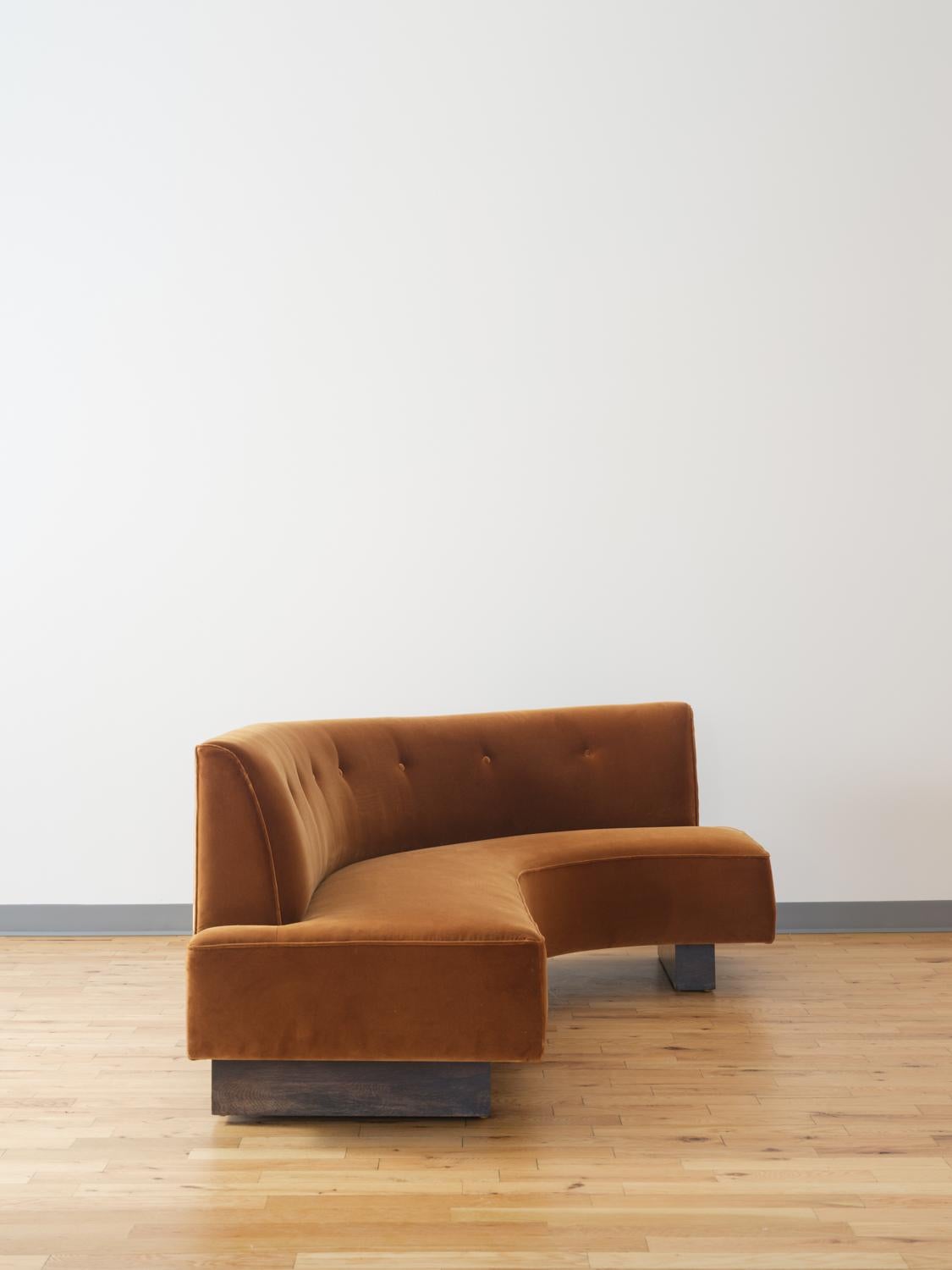 Sofa von Joaquim Tenreiro, 1960er Jahre (Baumwolle) im Angebot