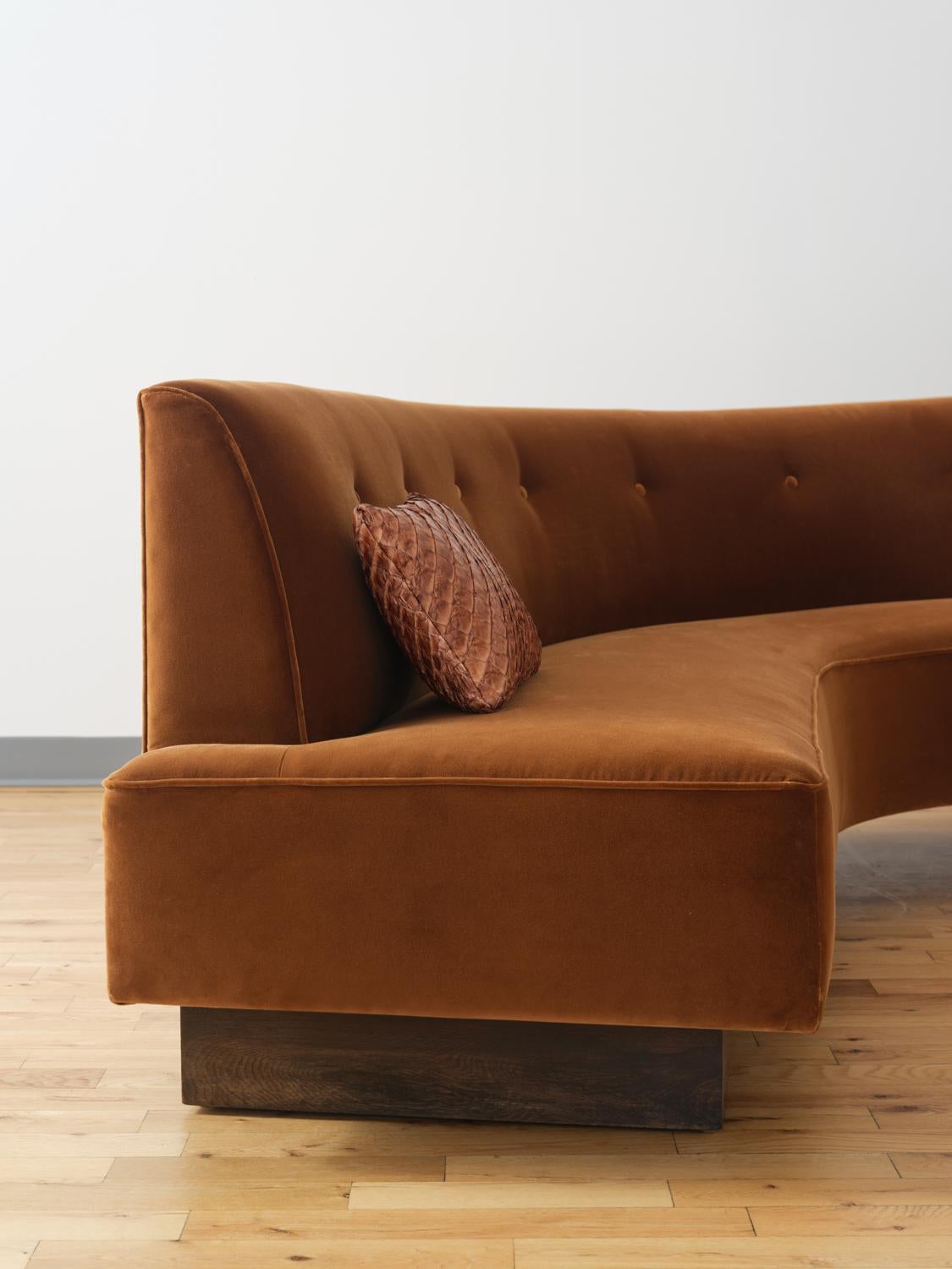 Sofa von Joaquim Tenreiro, 1960er Jahre im Angebot 1