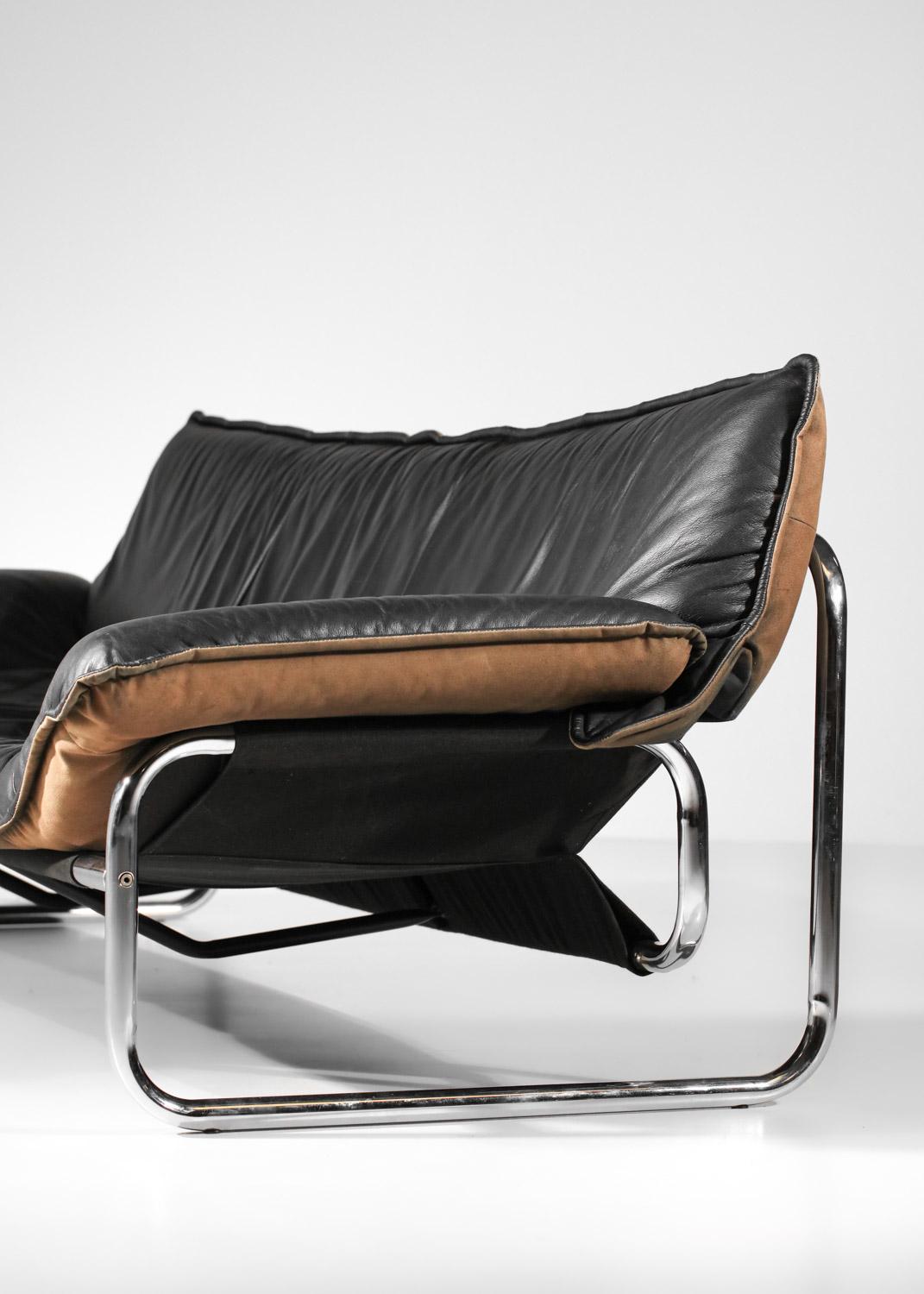 Canapé  par Johan Bertil Haggstrom pour ikea des années 70 en cuir et acier chromé 4