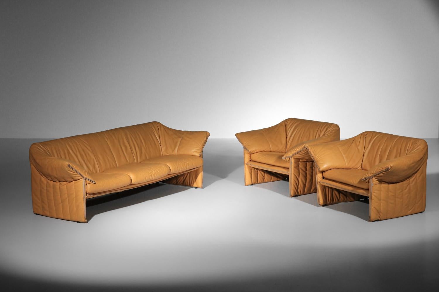 Sofa by mario bellini model “Le stelle” for B&B italia leather For Sale 3