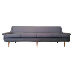 Retro Sofa by Milo Baughman 