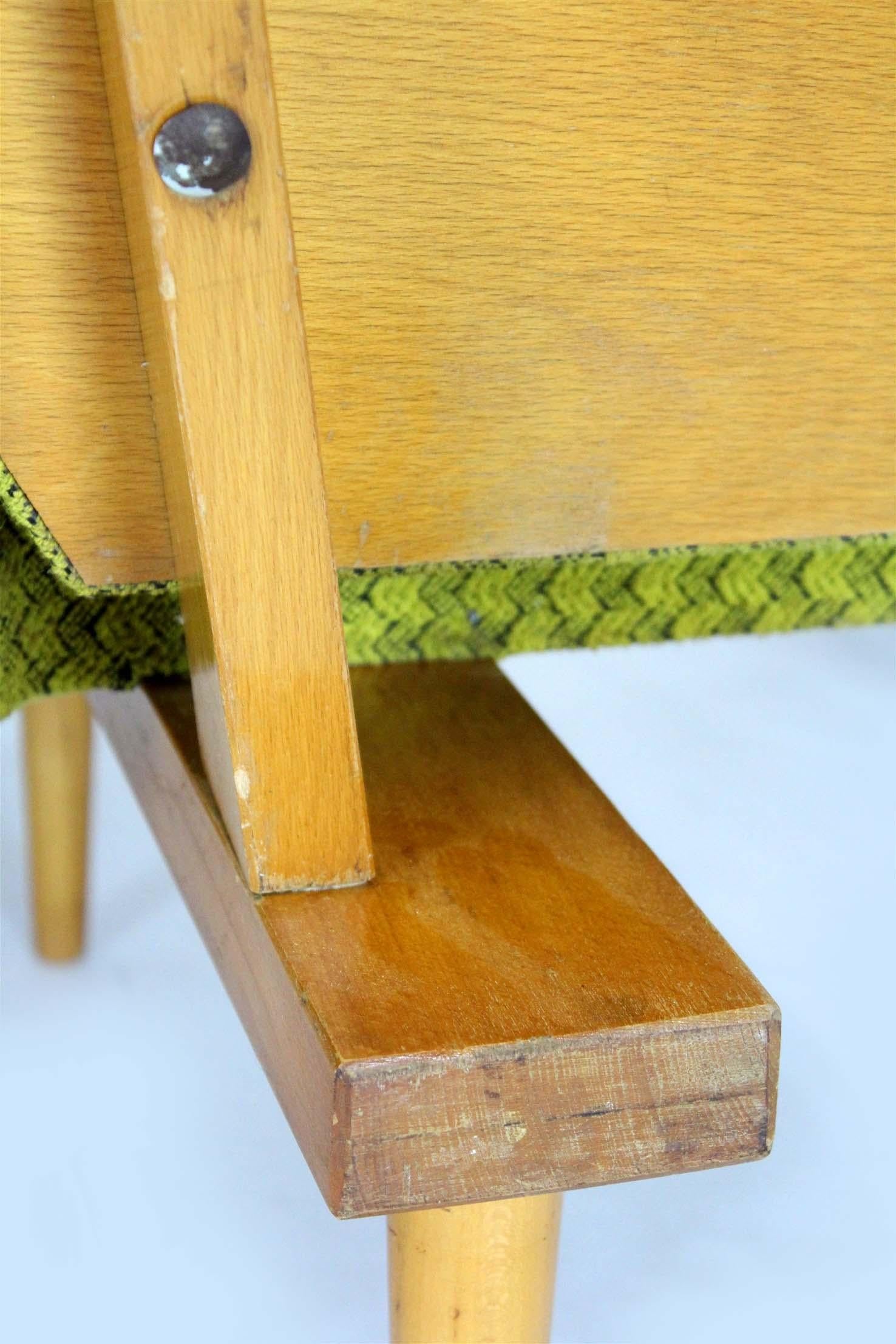 Sofa by Miroslav Navratil for Drevopodnik Brno, 1960s 9