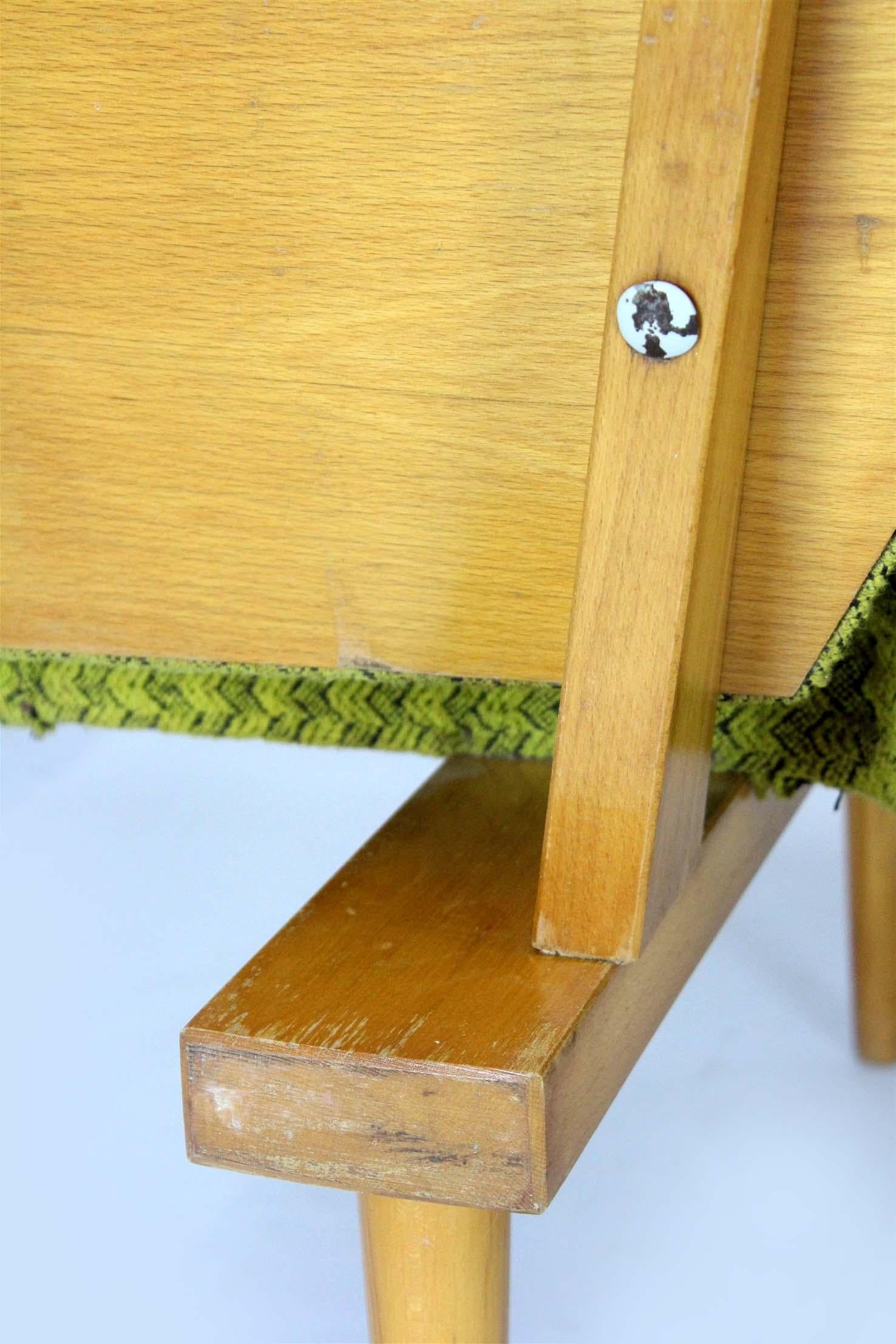 Sofa by Miroslav Navratil for Drevopodnik Brno, 1960s 11