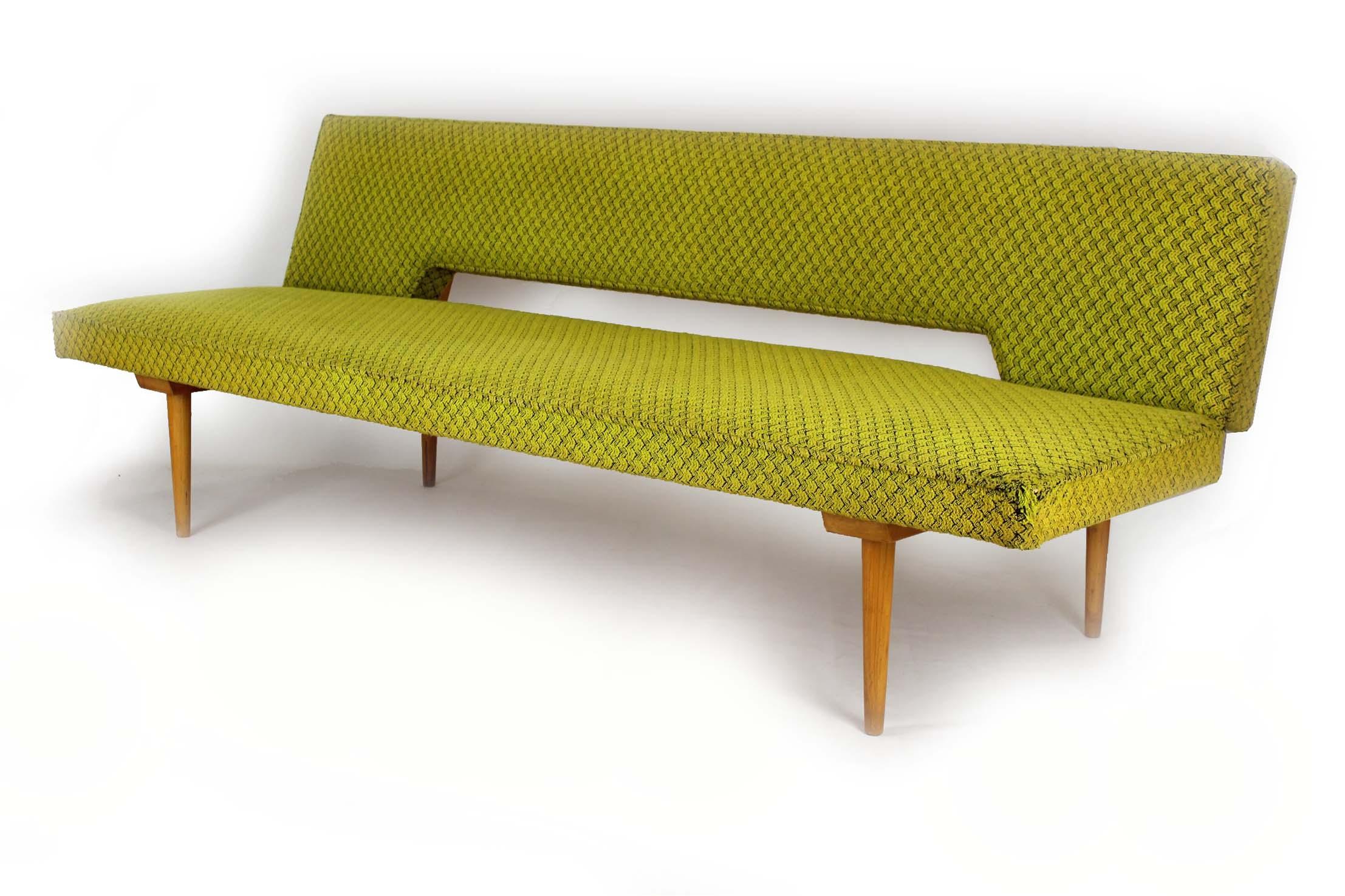Sofa by Miroslav Navratil for Drevopodnik Brno, 1960s 2
