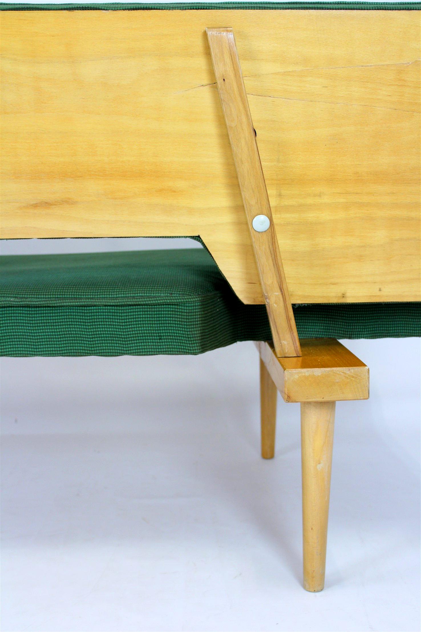 Sofa by Miroslav Navratil for Drevopodnik Brno, 1969 7