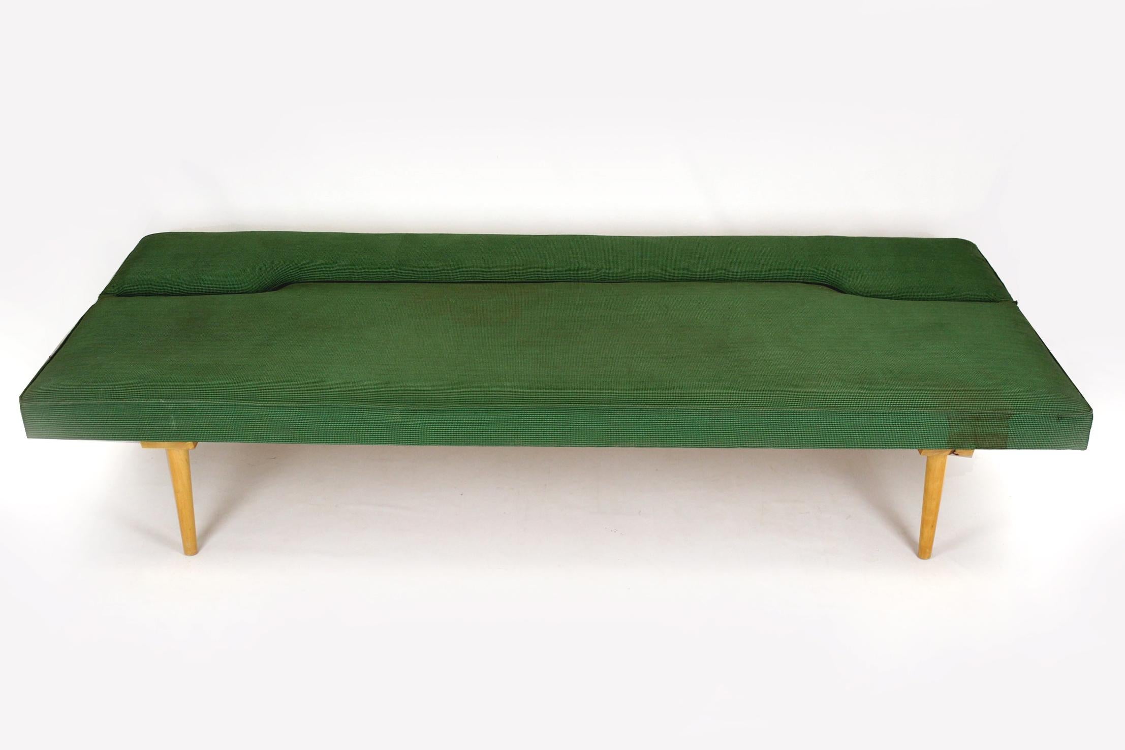 20th Century Sofa by Miroslav Navratil for Drevopodnik Brno, 1969