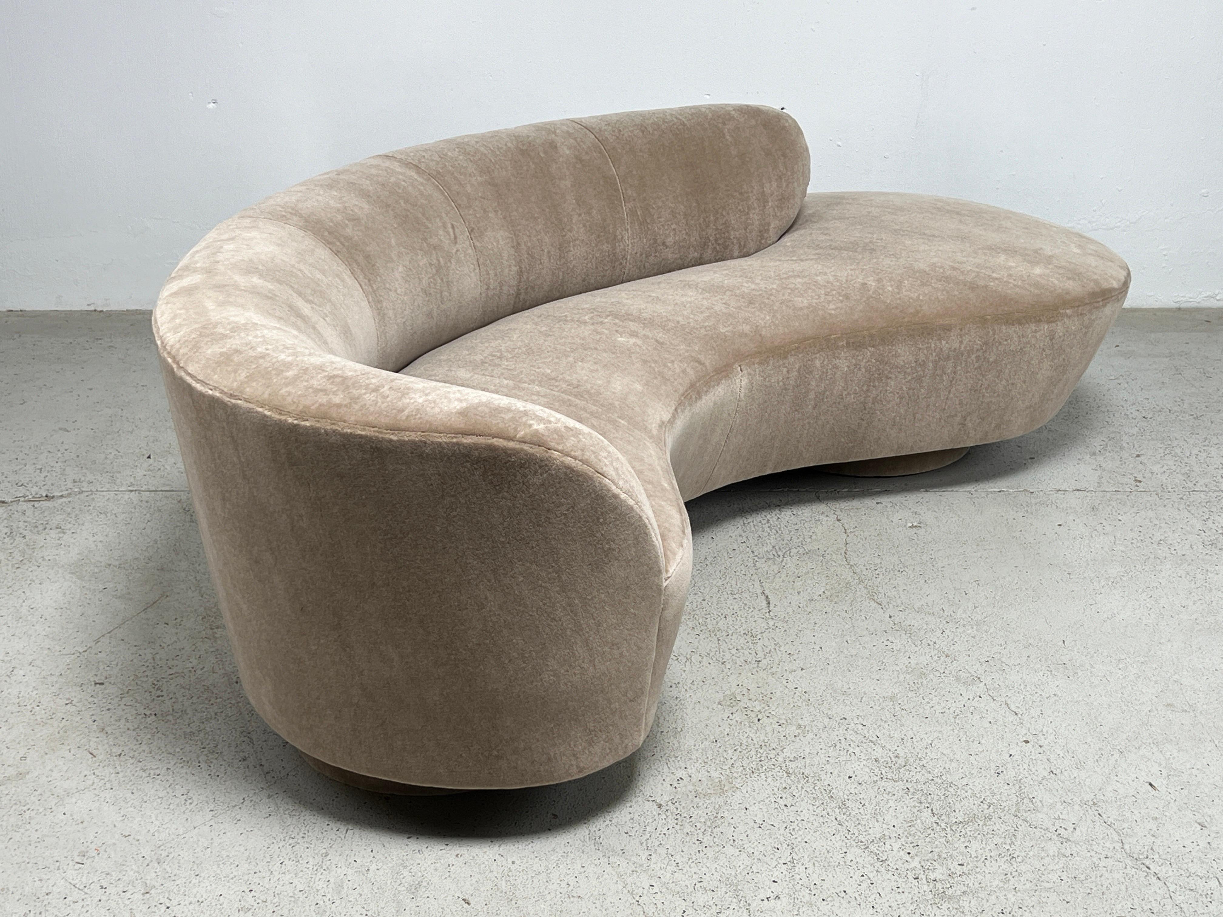 Sofa by Vladimir Kagan for Directional 10