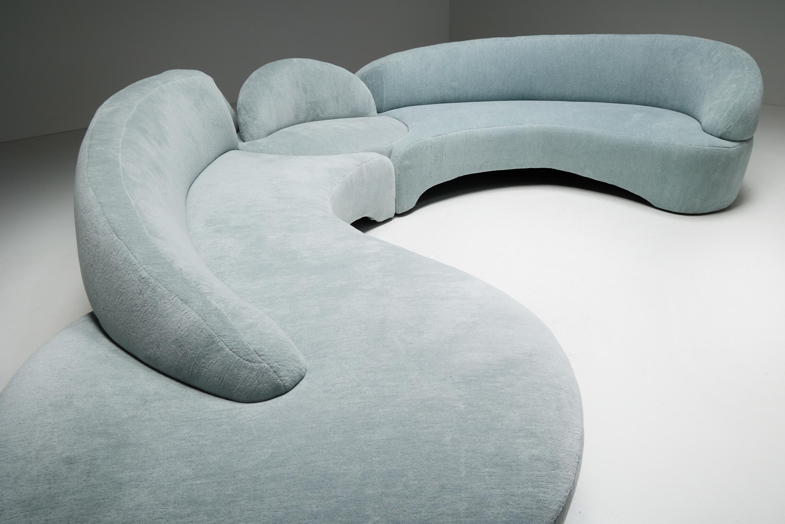 Sofa by Vladimir Kagan for Roche Bobois, France, 2003 In Excellent Condition For Sale In Antwerp, BE