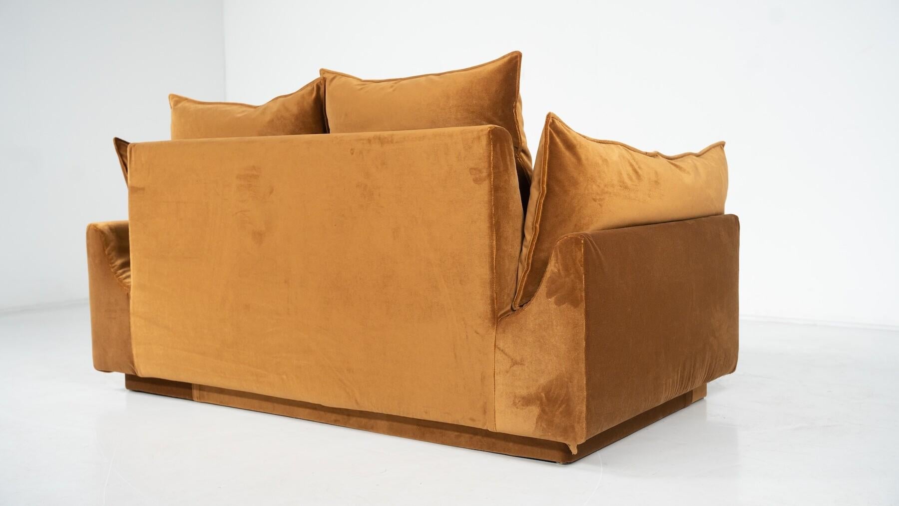 Late 20th Century Sofa 