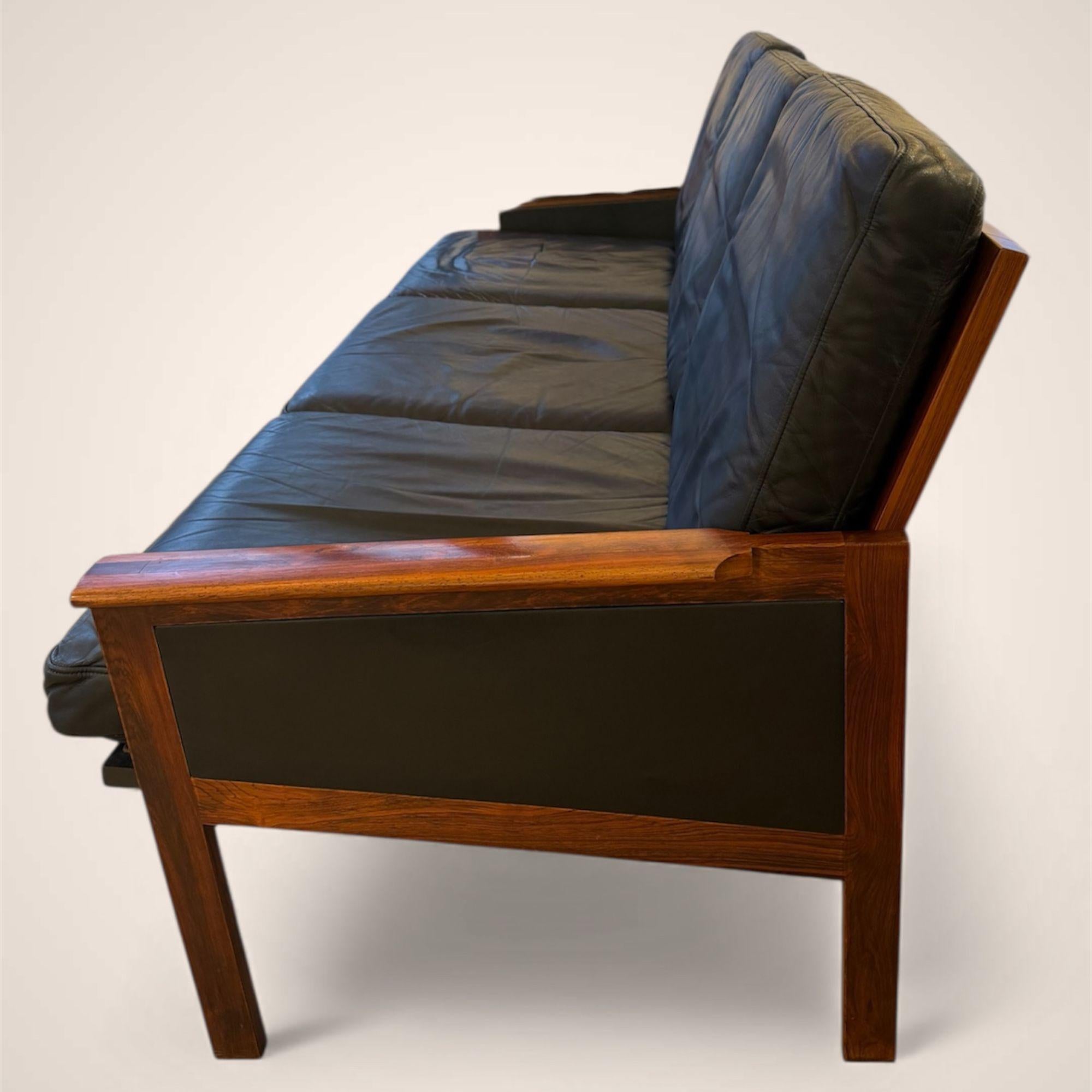 Sofa Capella 3 places par Illum Wikkelso mediados del siglo XX en venta