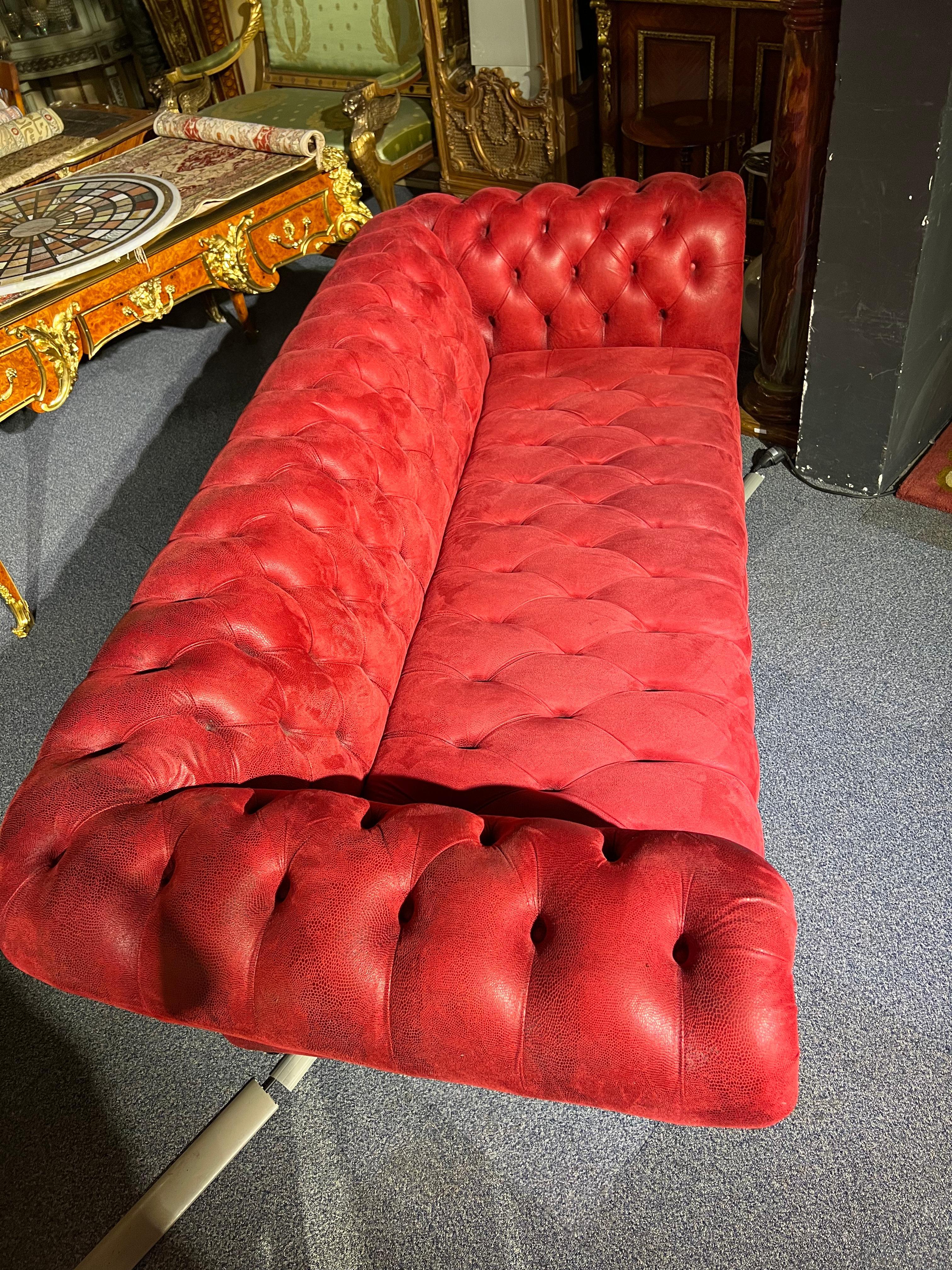 Sofa / Couch Chesterfield Luxury Baroque Style Design Velvet Red Alcantara Look For Sale 2
