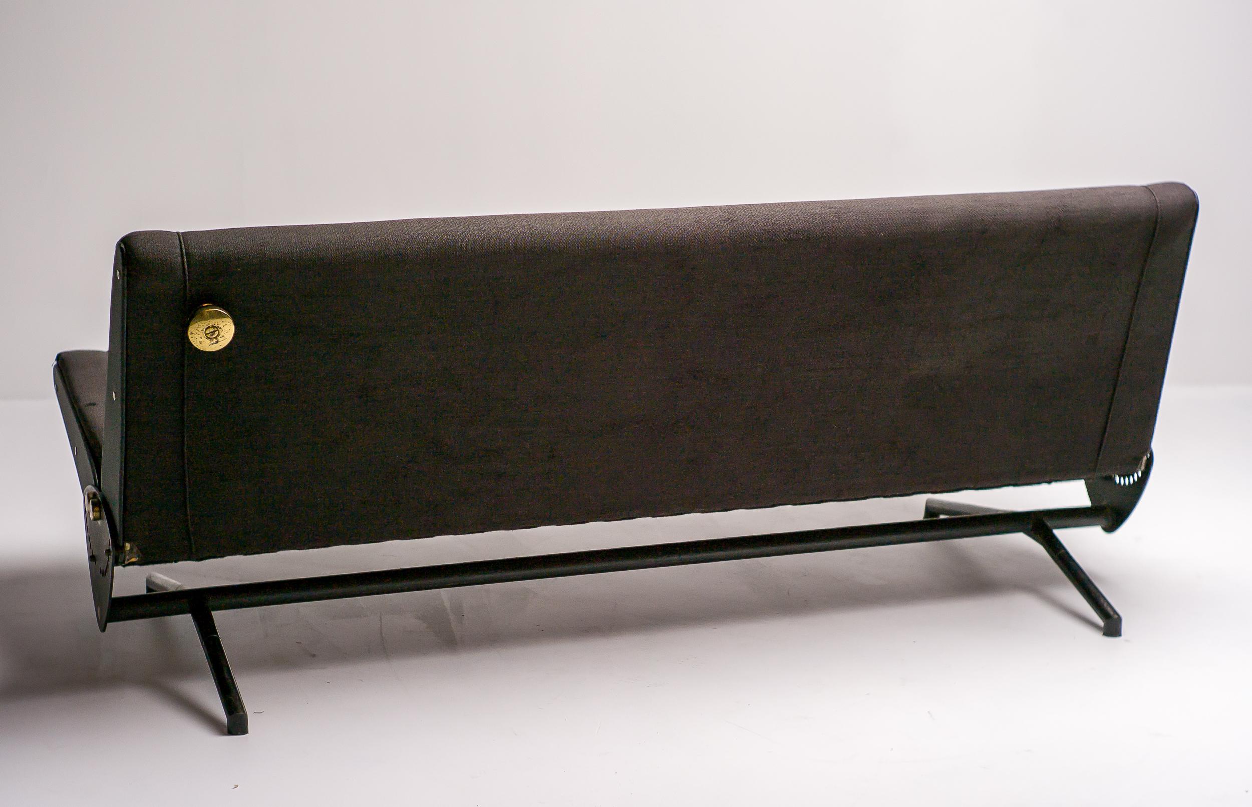 Sofa D70 by Osvaldo Borsani for Tecno 1