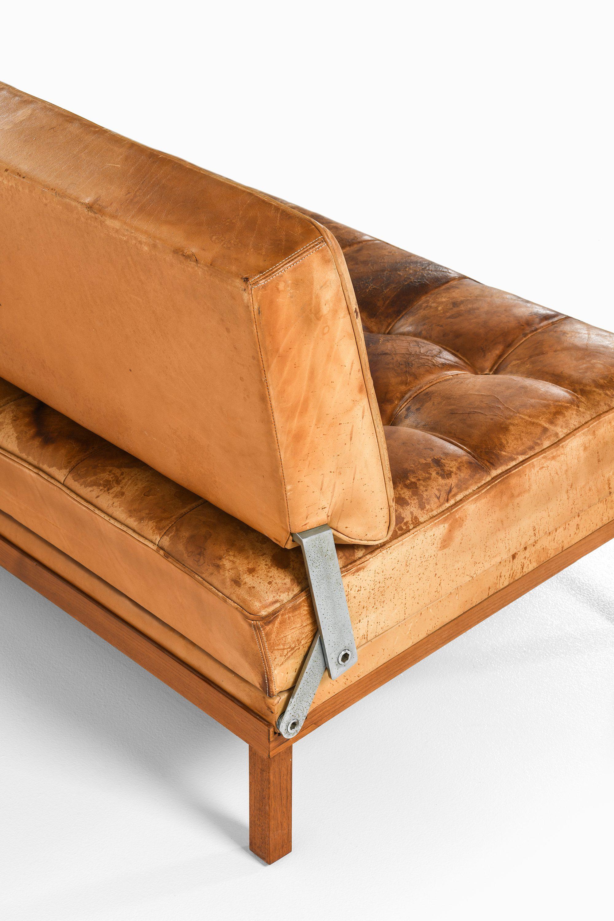 20th Century Sofa / Daybed Constanzebank in Teak, Steel and Leather by Johannes Spalt, 1960's For Sale